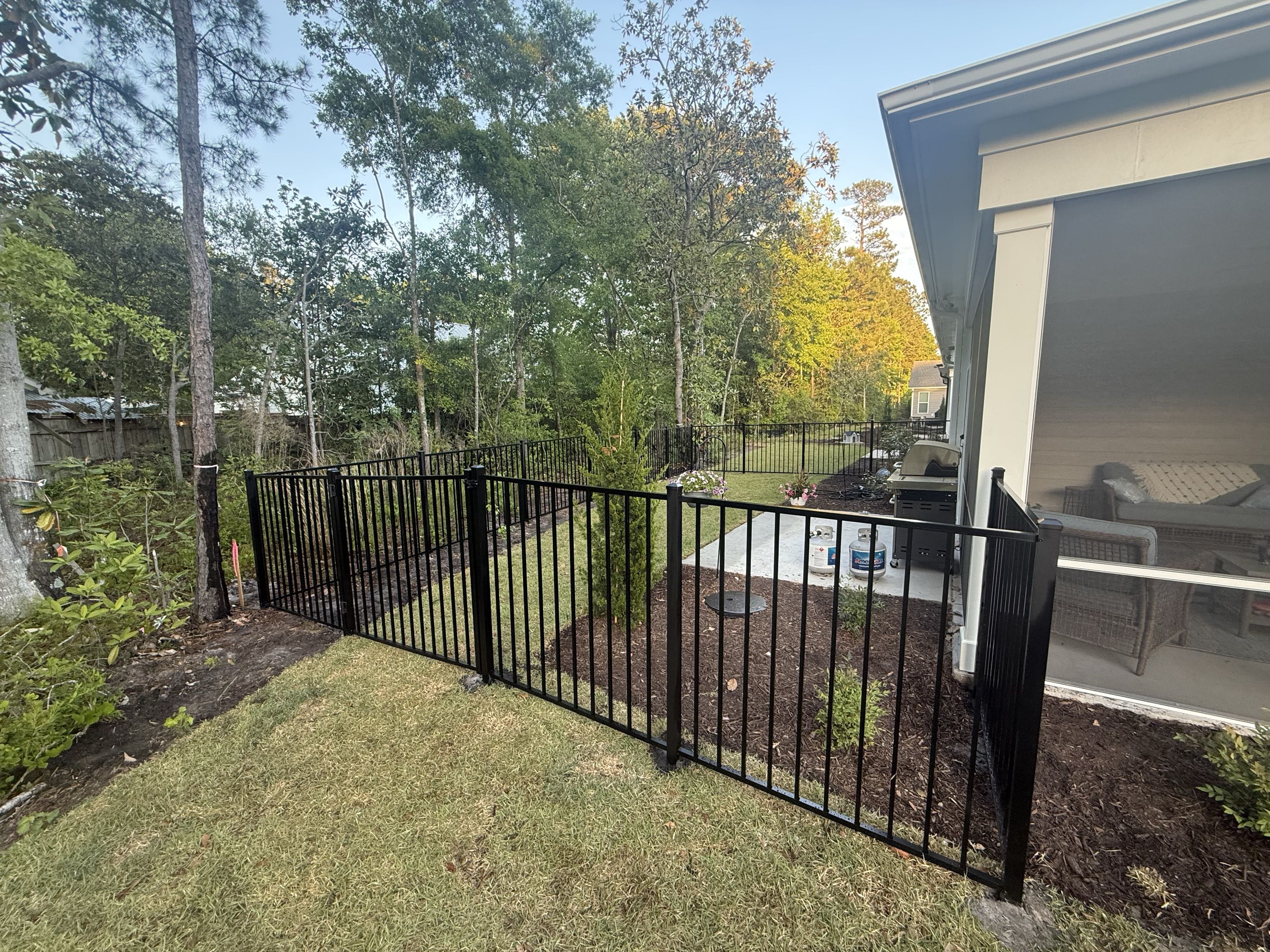 Wilmington, NC - 4ft Elon (2-Rail) w/ a 5ft Gate