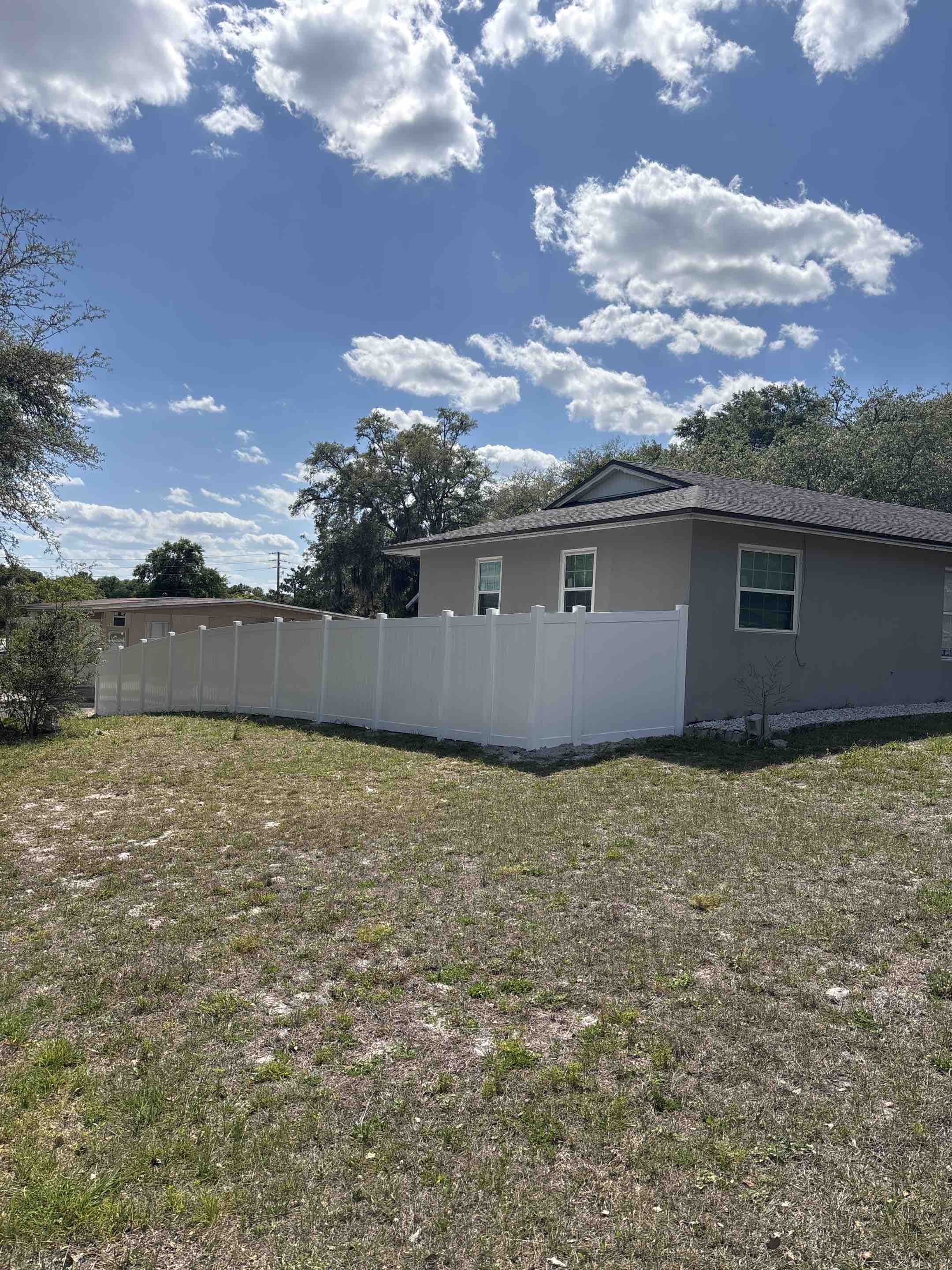 Deltona, FL - Just wrapped up 235’ of 6’ white vinyl privacy fence for a homeowner in deltona