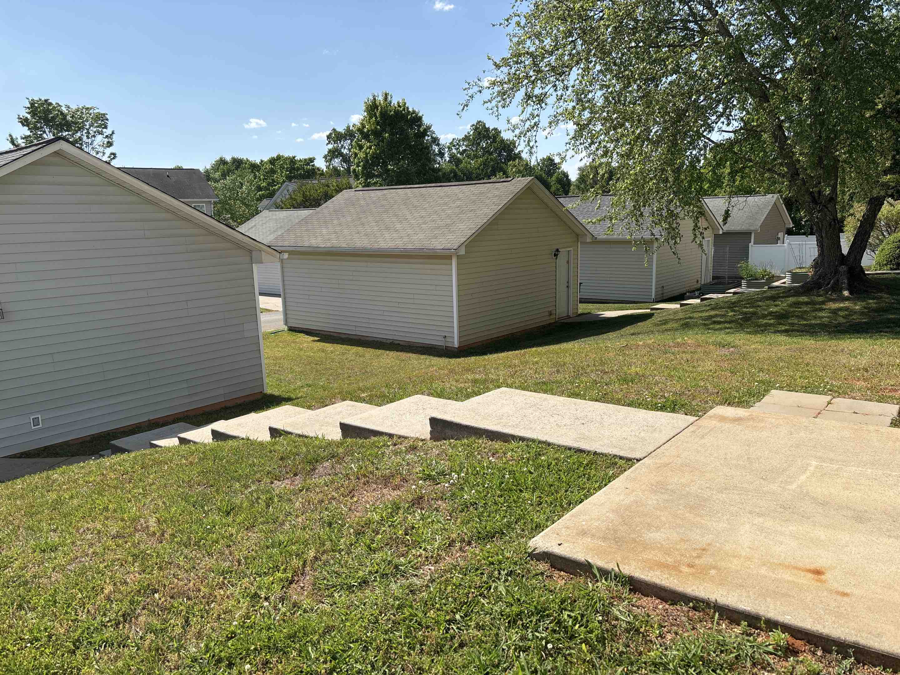 Cornelius, NC - 6 foot white vinyl