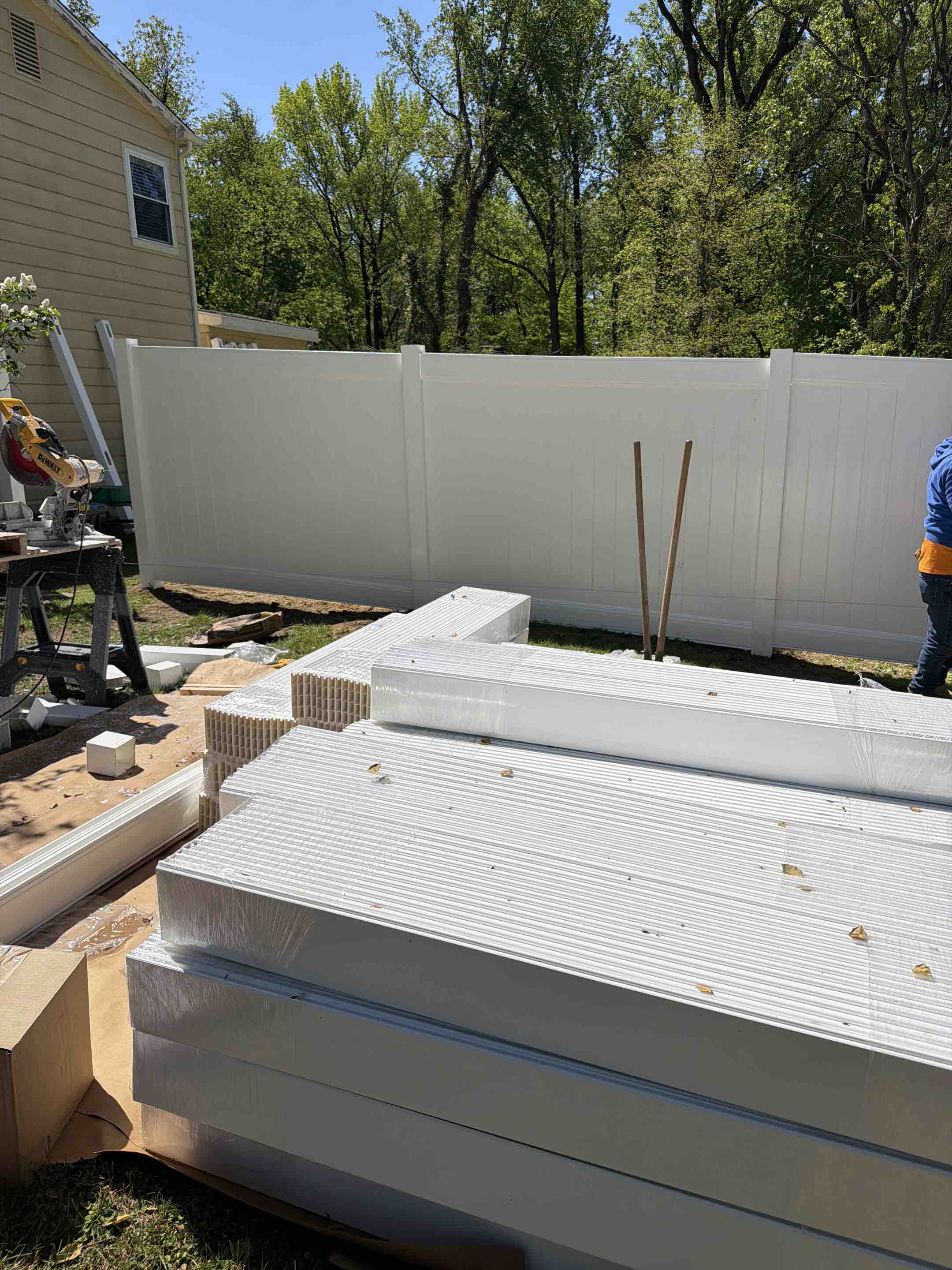 Cherry Hill Township, NJ - White vinyl privacy fence and Aluminum ornamental installation for dog run in Cherry Hill.