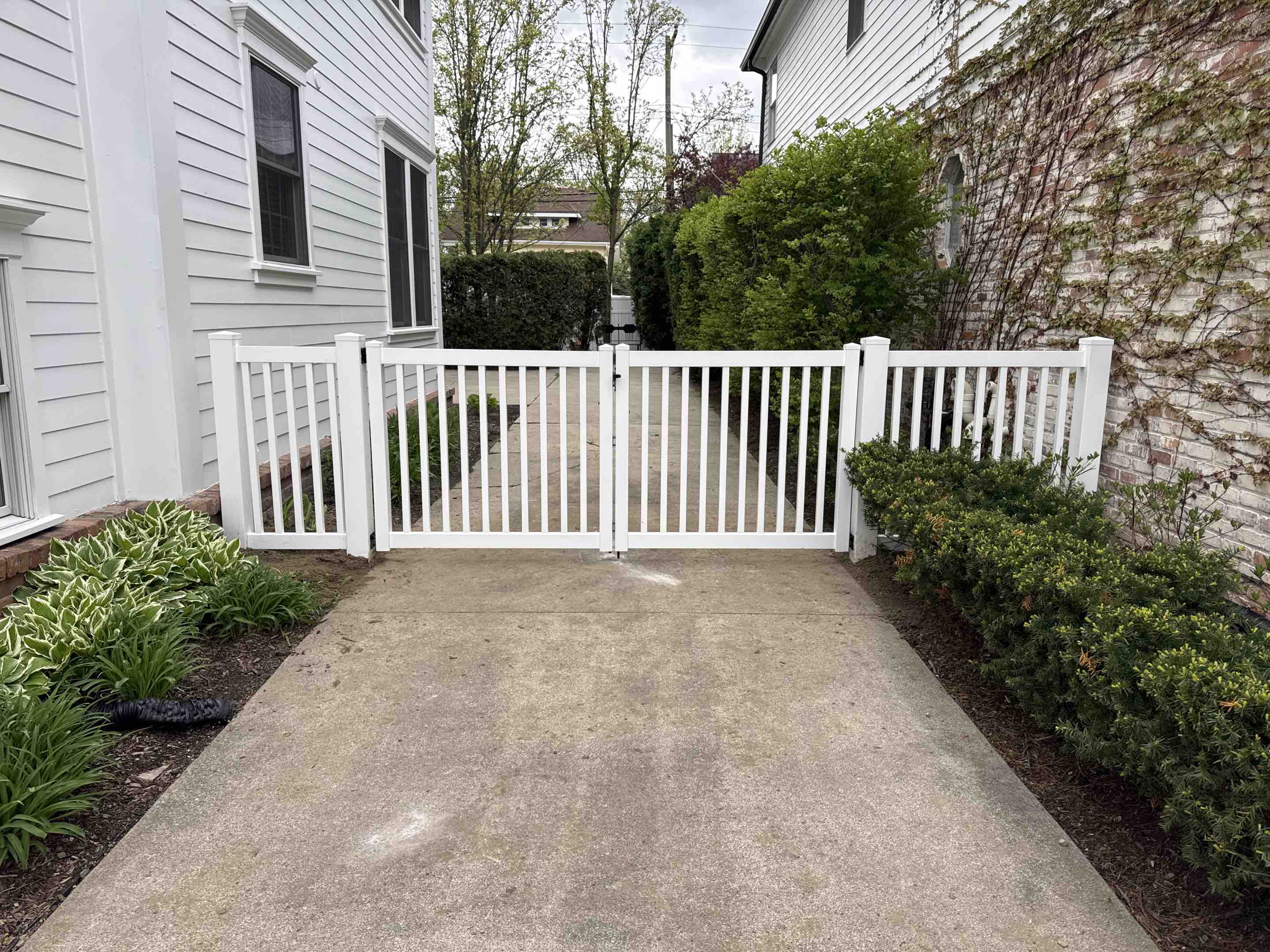Birmingham, MI - Completed a 4 foot tall, semi open, picket fence and gate in Birmingham, Michigan
