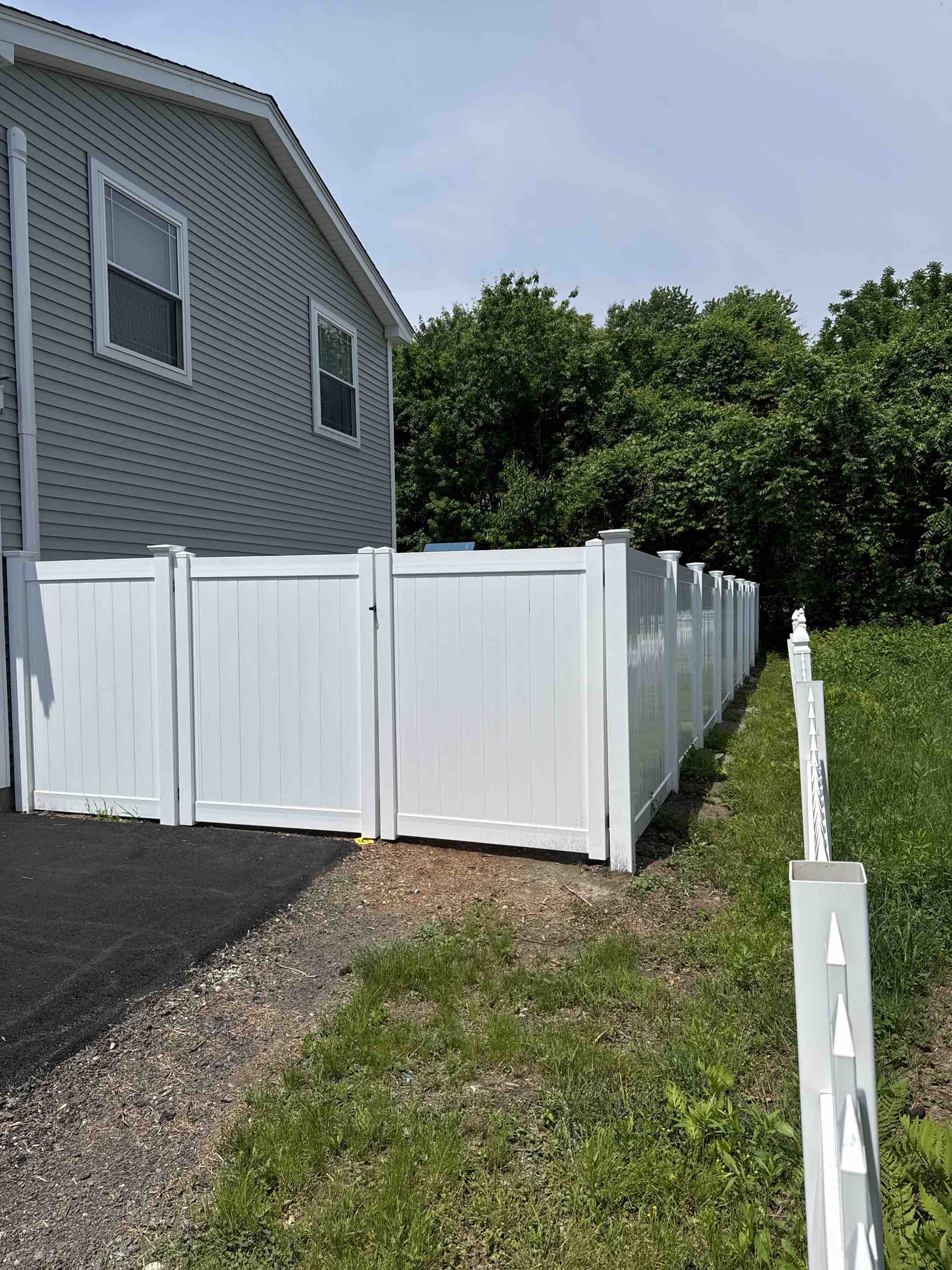Methuen, MA - Vinyl install