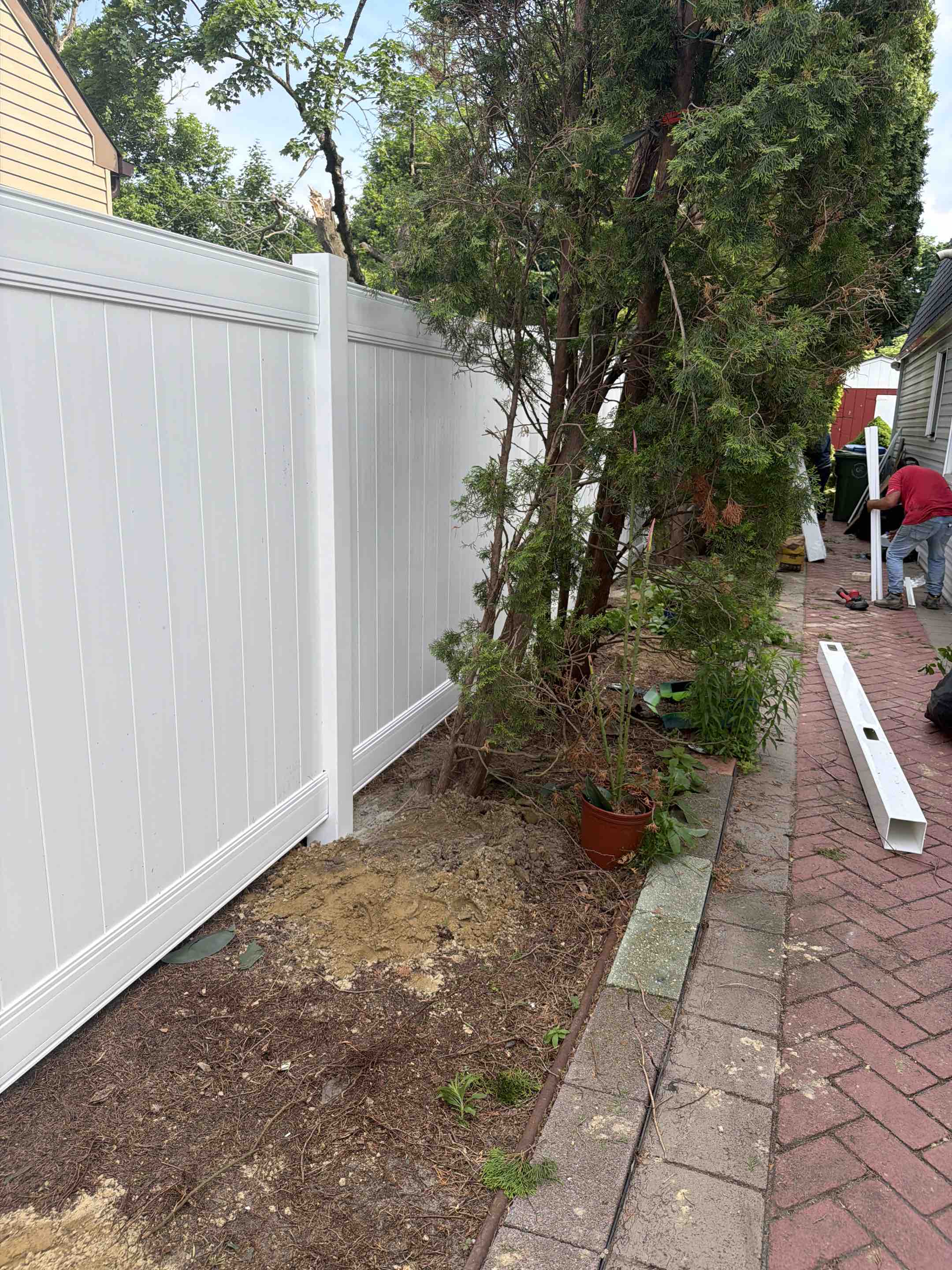 Cherry Hill Township, NJ - White vinyl solid privacy fence screen installed 