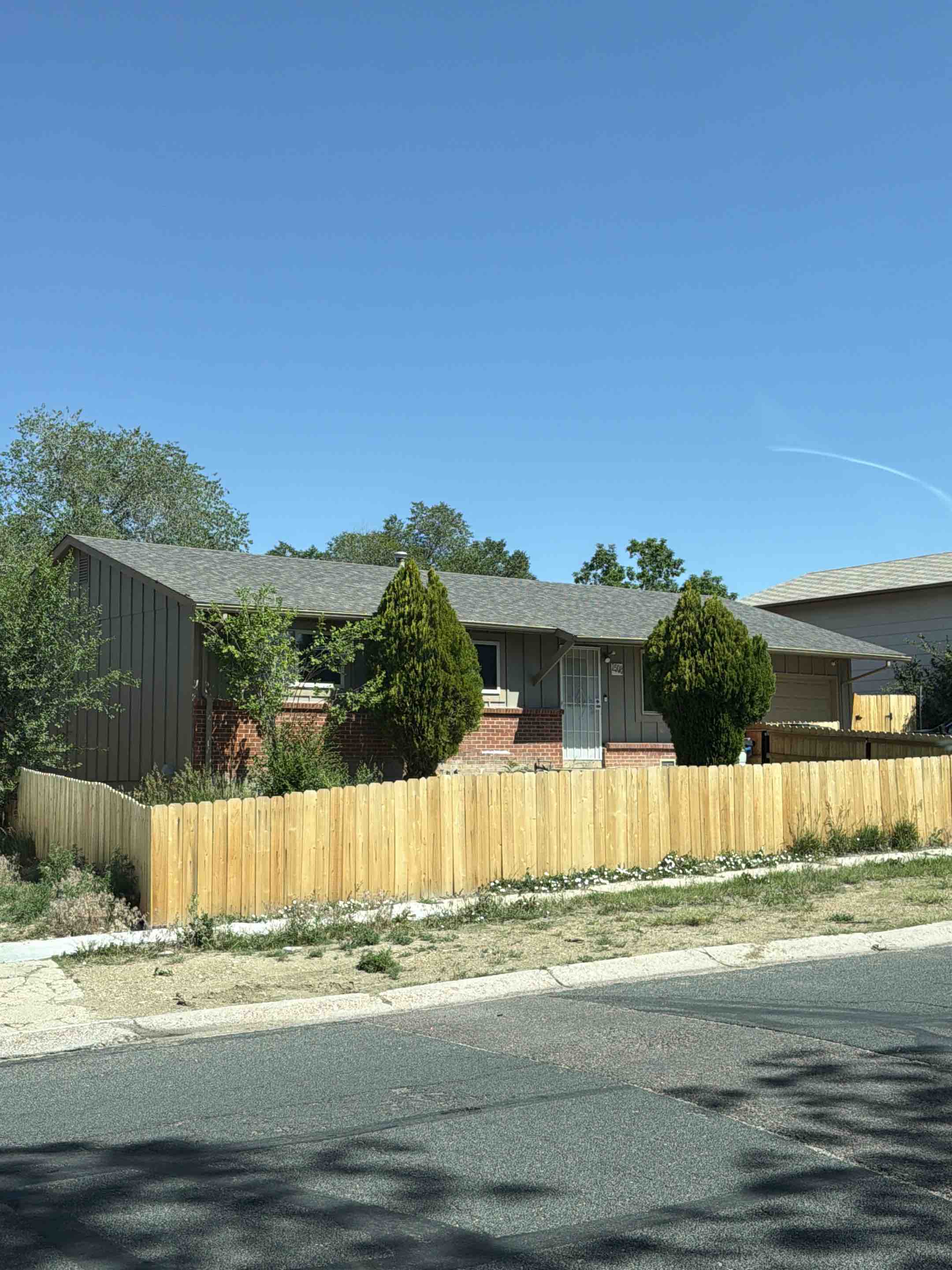 Colorado Springs, CO - Top Rail Fence is in Colorado Springs doing free estimates for Cedar Privacy Fences!