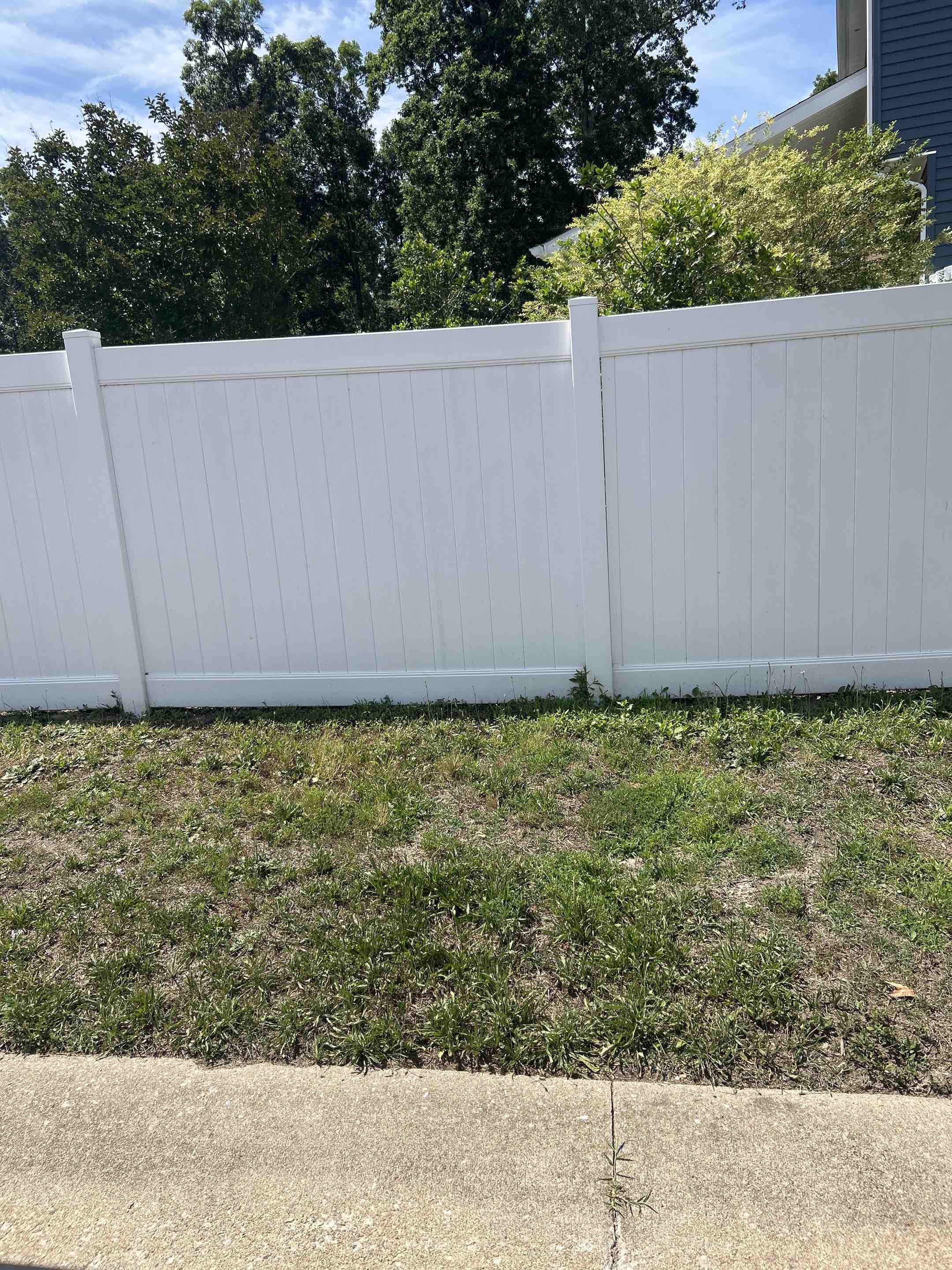 Midlothian, VA - 6 foot vinyl privacy