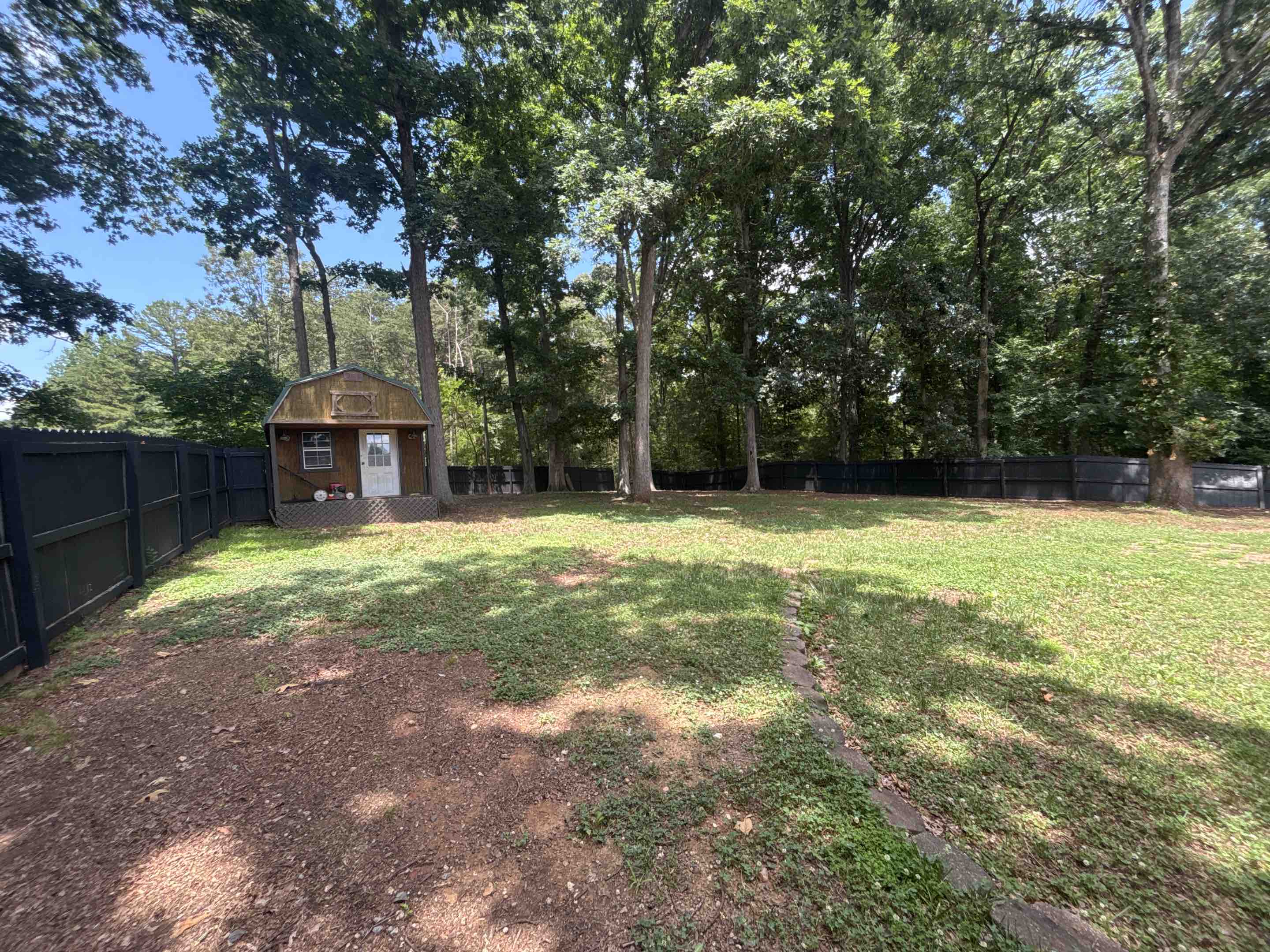 Concord, NC - Remove wood fence and install 5 foot high black Link
