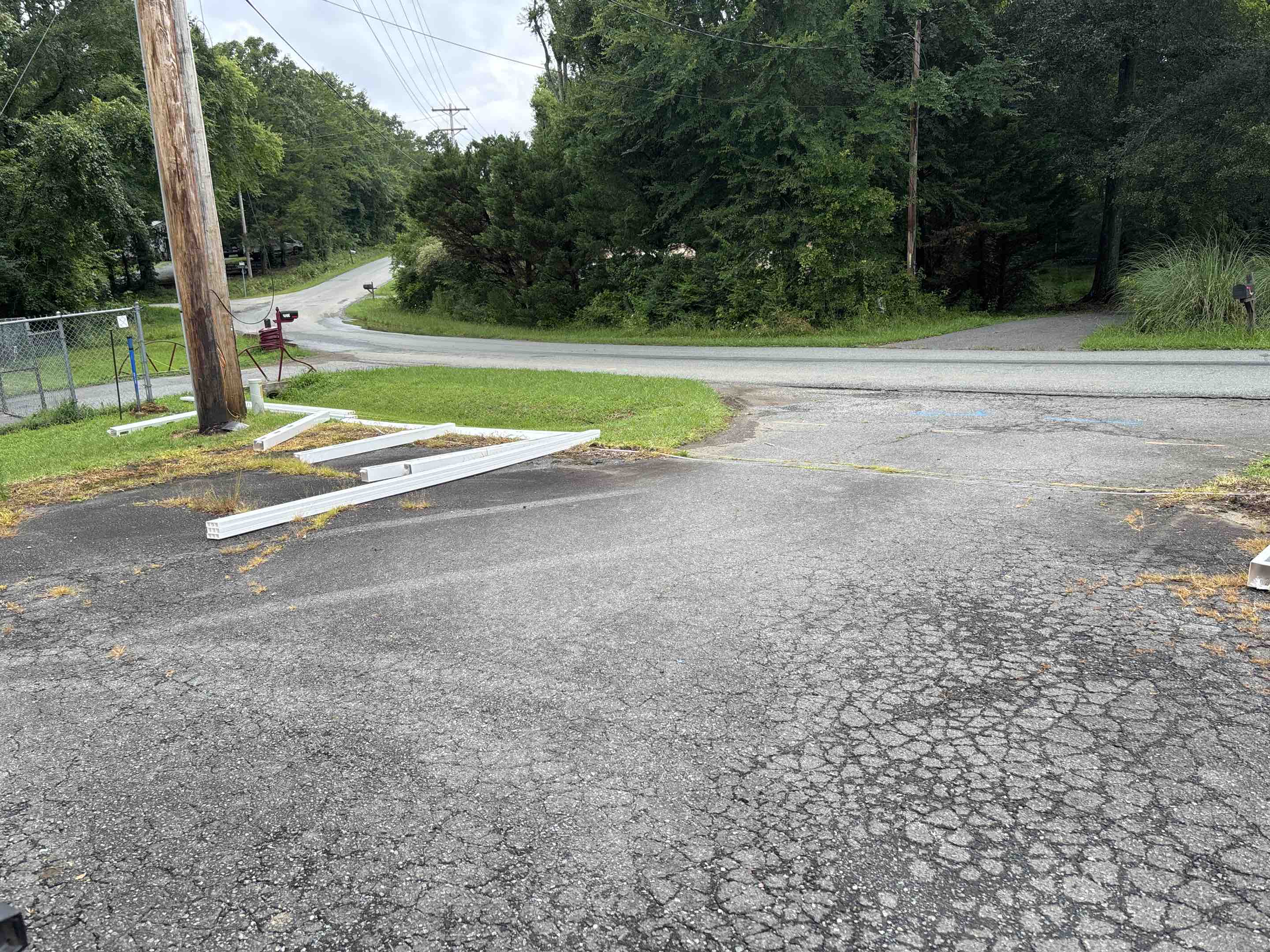 Concord, NC - Three rail vinyl split rail