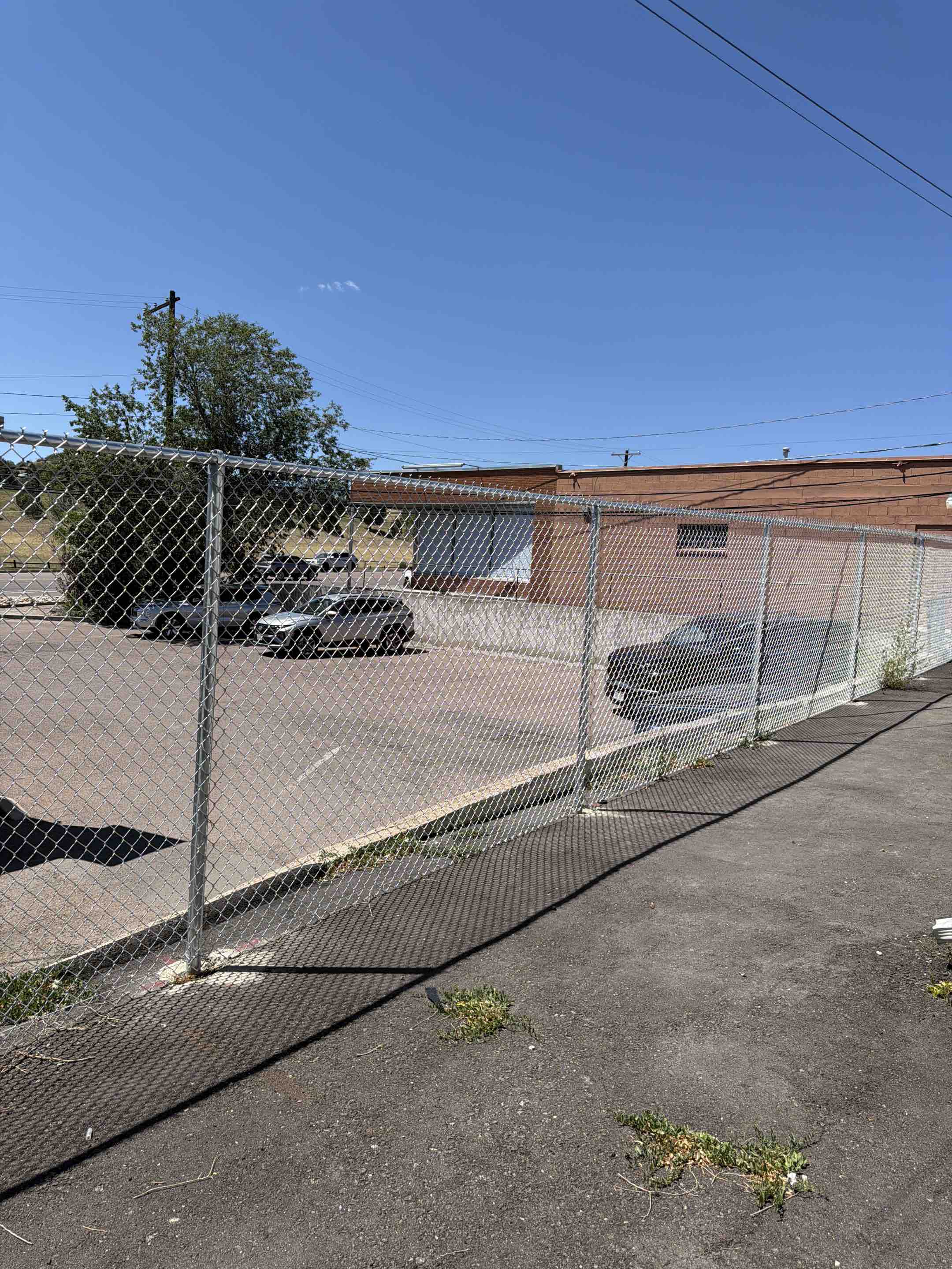Colorado Springs, CO - Top Rail Fence just installed a Commercial Grade Chain Link Fence in Colorado Springs!
