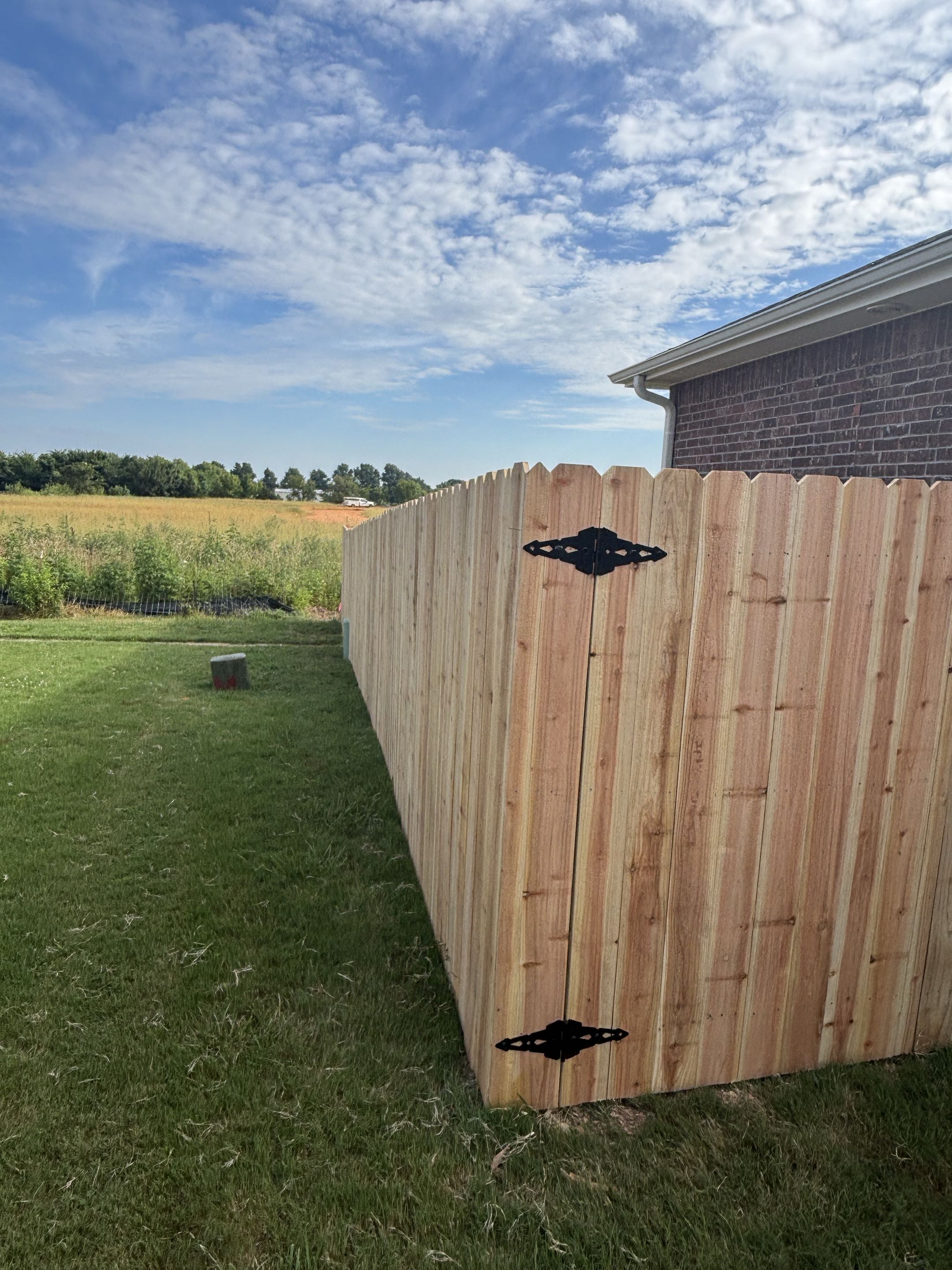 Siloam Springs, AR - Great new fence in Siloam springs AR