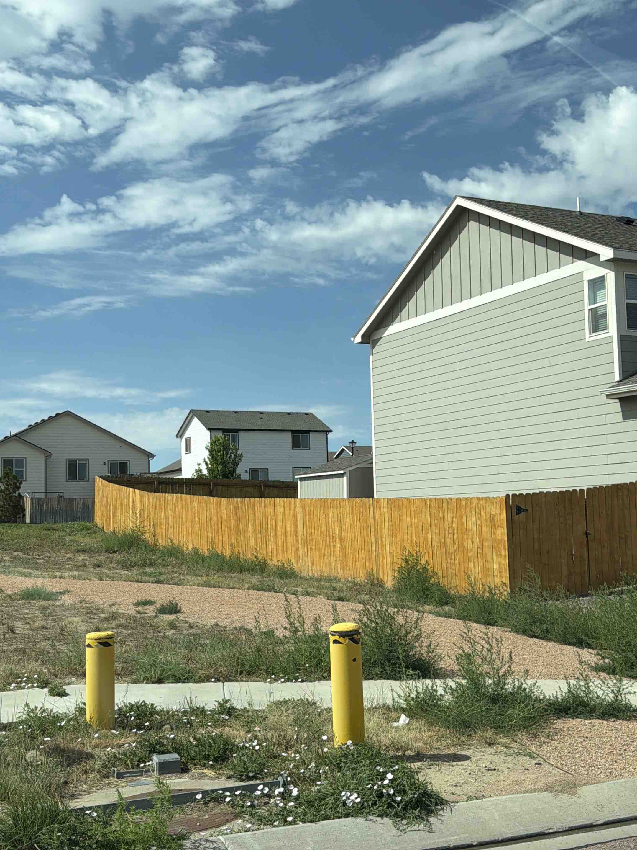 Colorado Springs, CO - Top Rail Fence is in Colorado Springs doing free estimates for Cedar Privacy Fences!