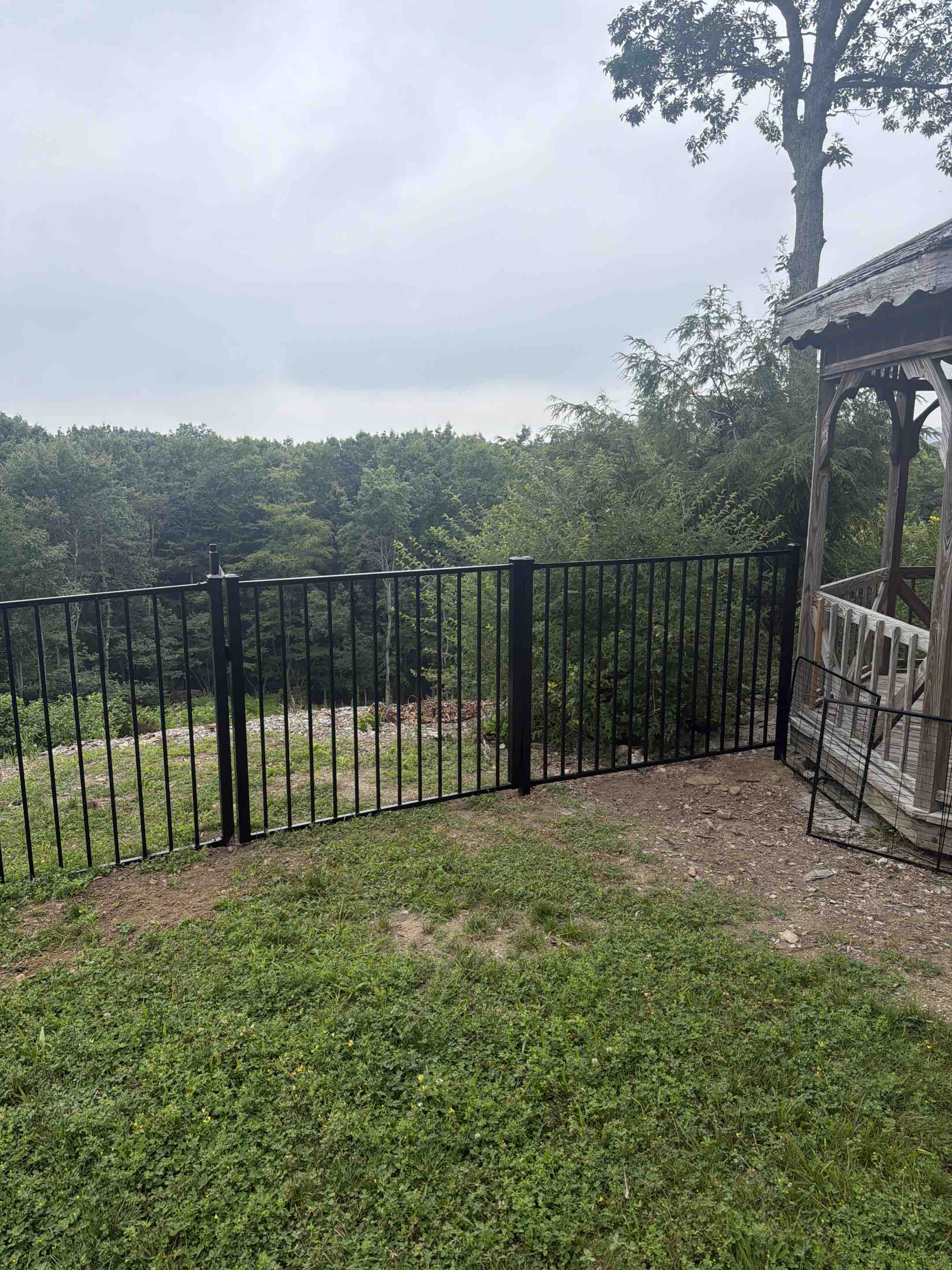 Ridgefield, CT - 4’ pool code aluminum 