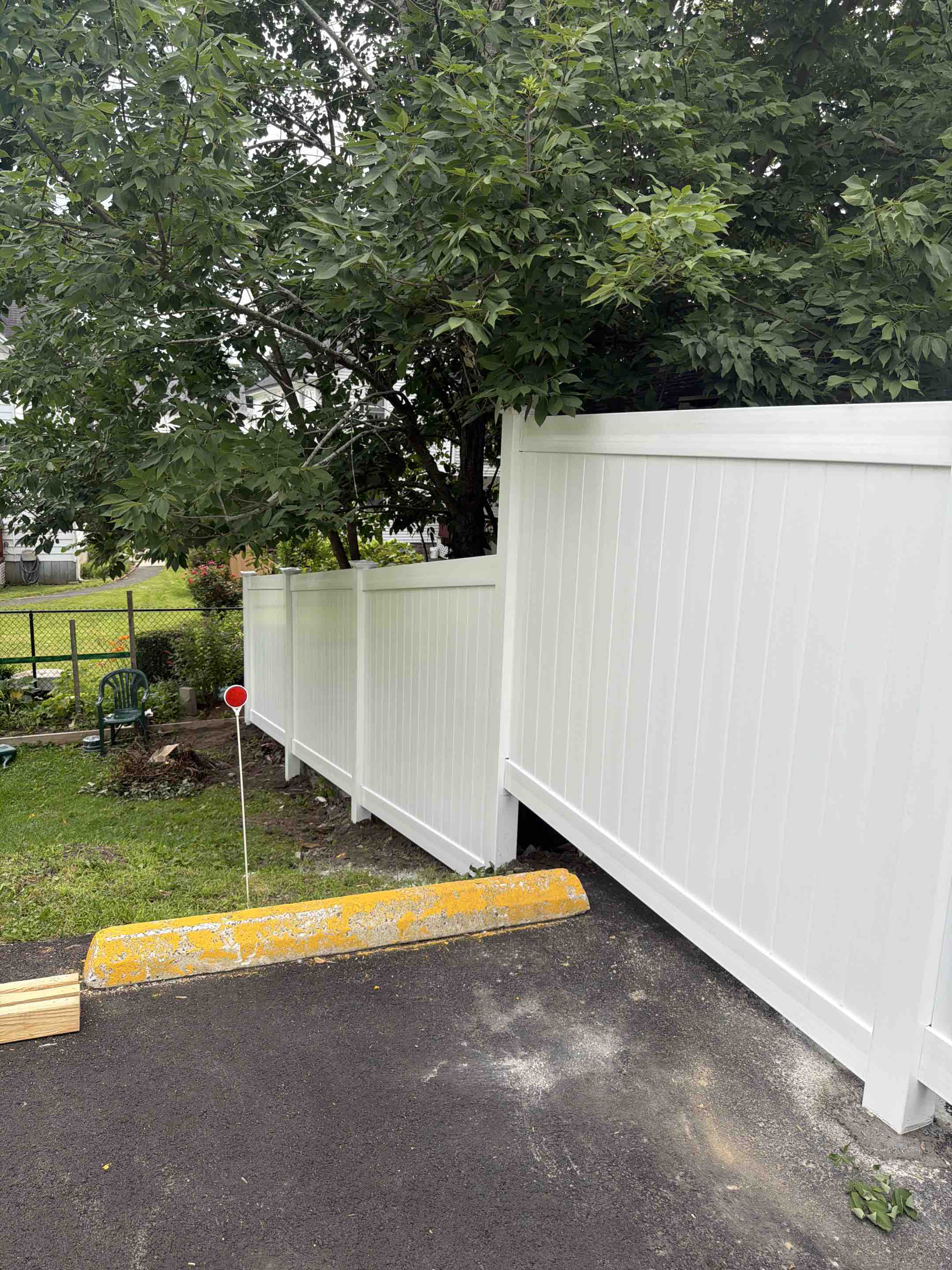 Danbury, CT - Vinyl privacy to help beautify the back yard. 