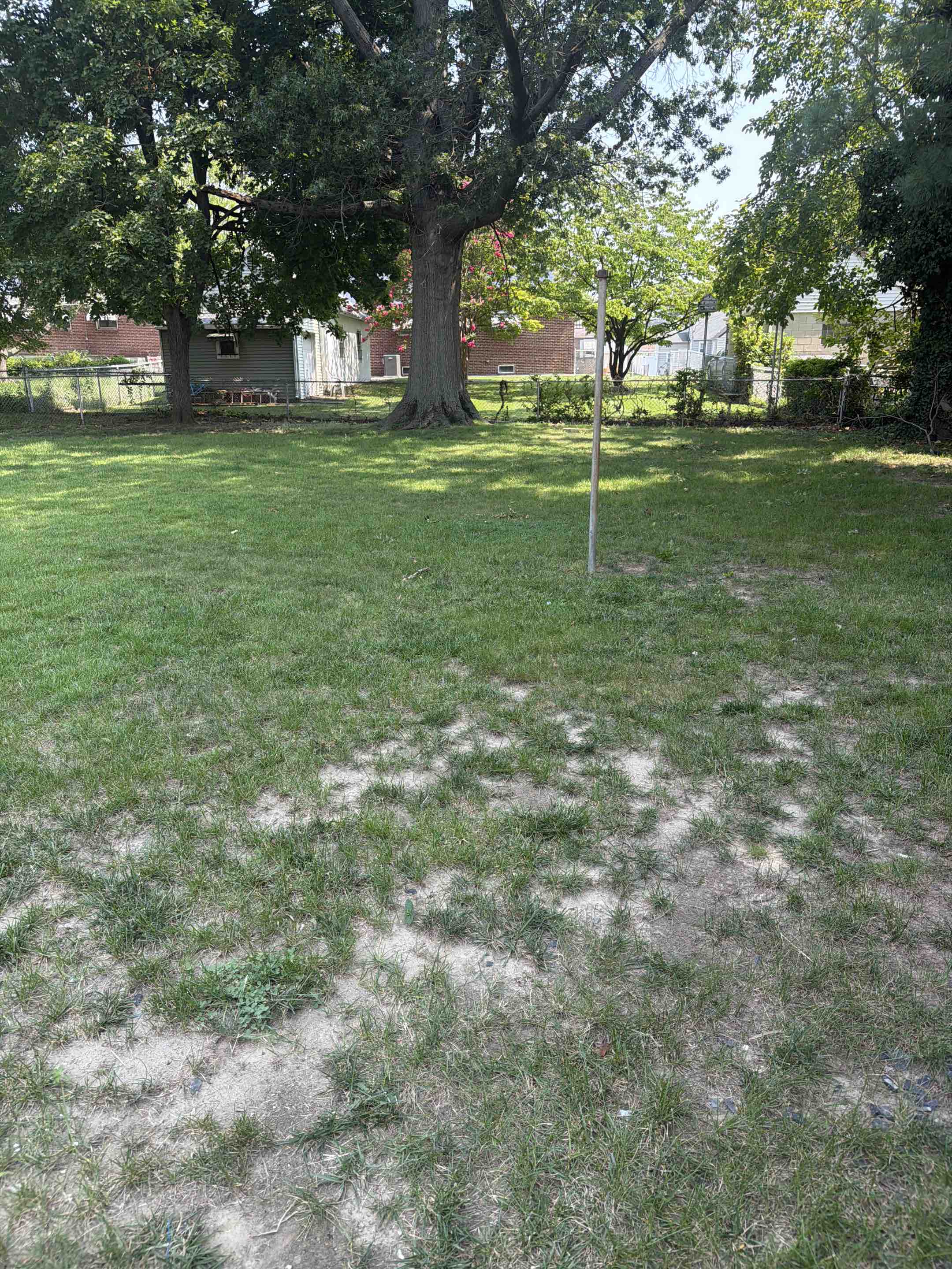 Pennsauken, NJ - Estimate to replace chain link fence with privacy vinyl 