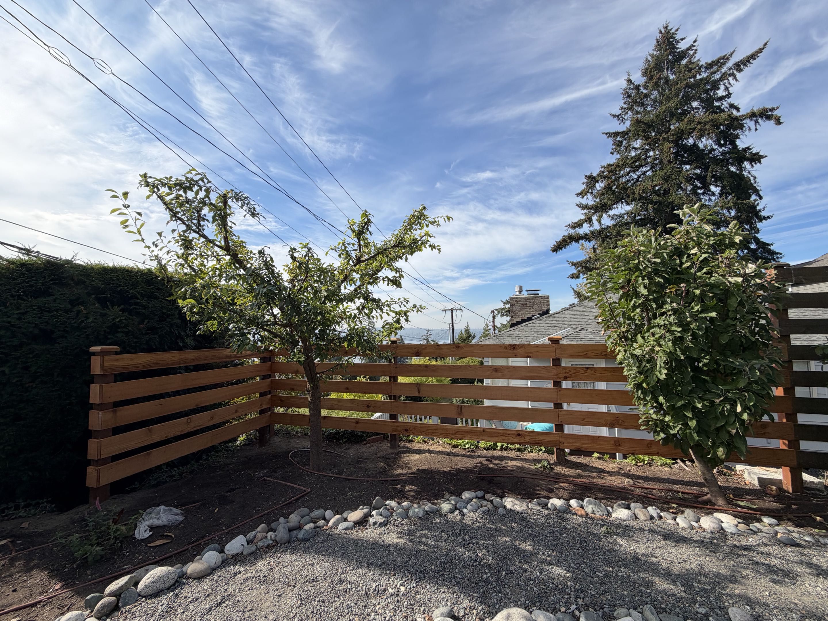 Mercer Island, WA - A nice open horizontal fence in Mercer Island.