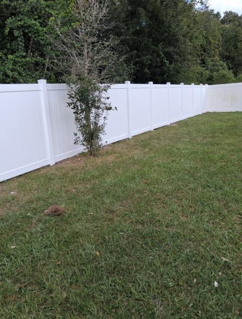 DeLand, FL - 🏡 Another beautiful fence installation in DeLand, FL!  Our crew installed a 6’ white privacy vinyl fence, giving this homeowner the perfect combination of privacy, security, and curb appeal!