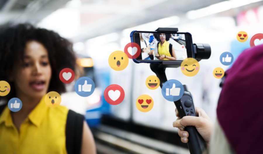 7 Top e-commerce Trends to Watch in 2020 2 Influencer Marketing