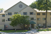 Theresa Maxis Apartments