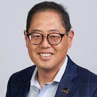 Kenneth Lee