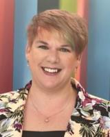 Elisabeth (Beth) Owen (she/her)