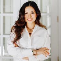 Jenny  Santi