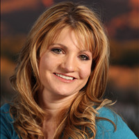 Dr. Lisa Gold