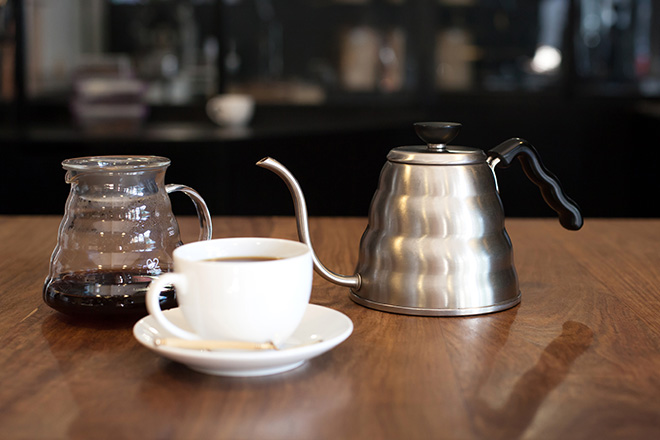 pour-over-coffee-with-hario