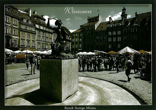 https://s3.amazonaws.com/static2.postcrossing.com/postcard/medium/513f8eba6b428110d3569d31a7eb5f78.jpg