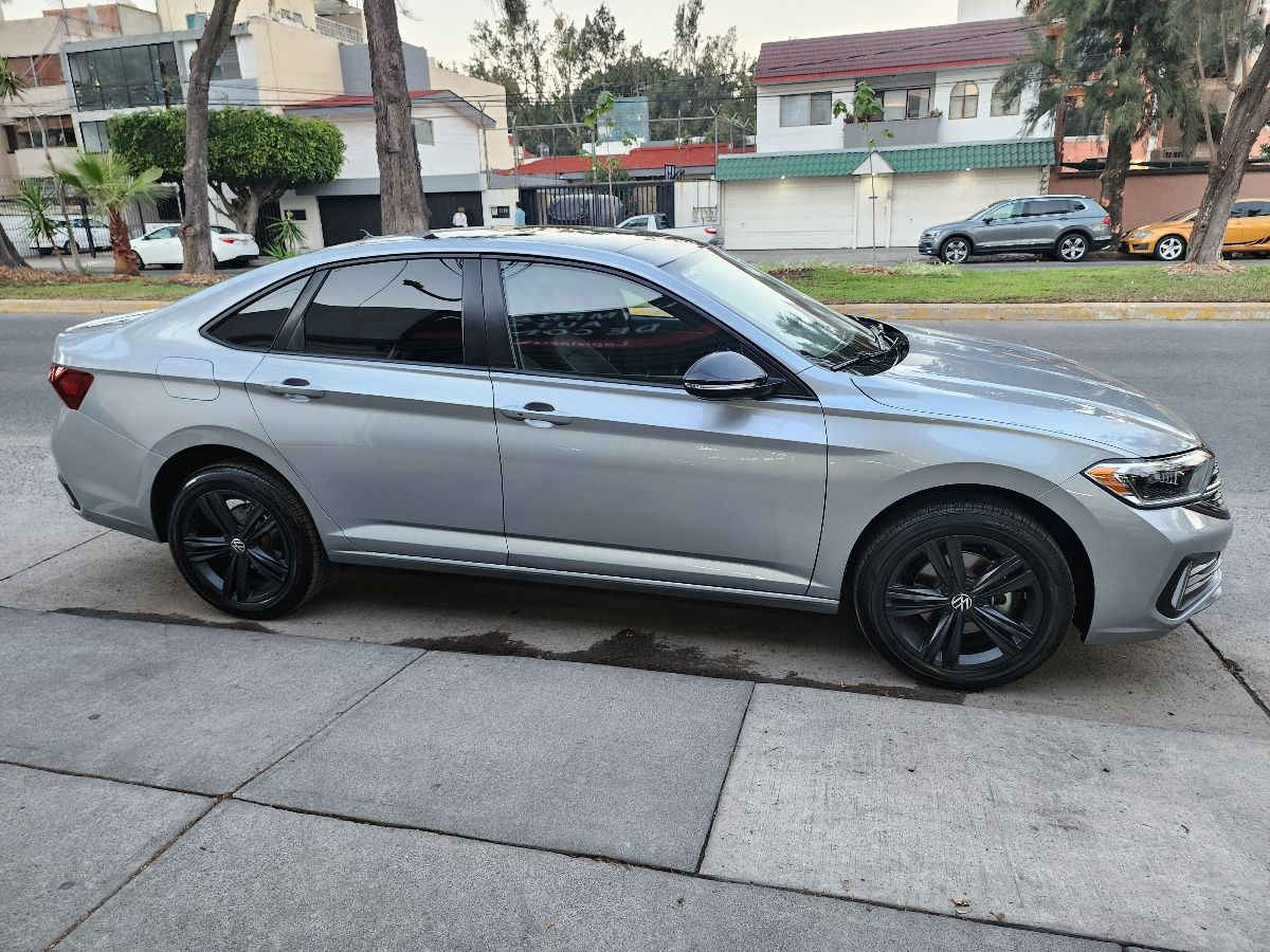 Volkswagen Jetta 2024 