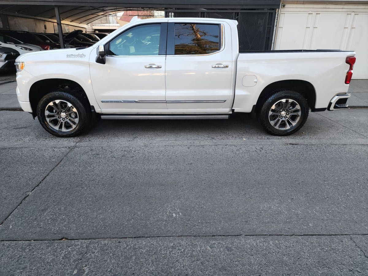 Chevrolet Cheyenne 2023 