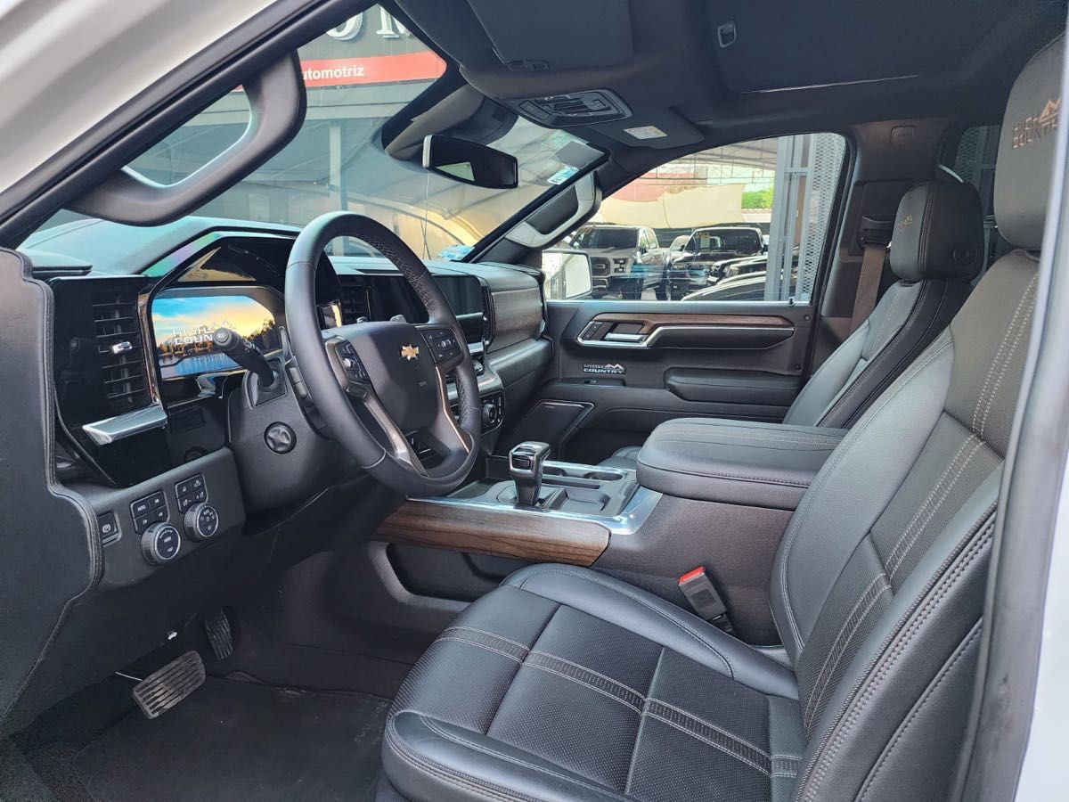 Chevrolet Cheyenne 2023 
