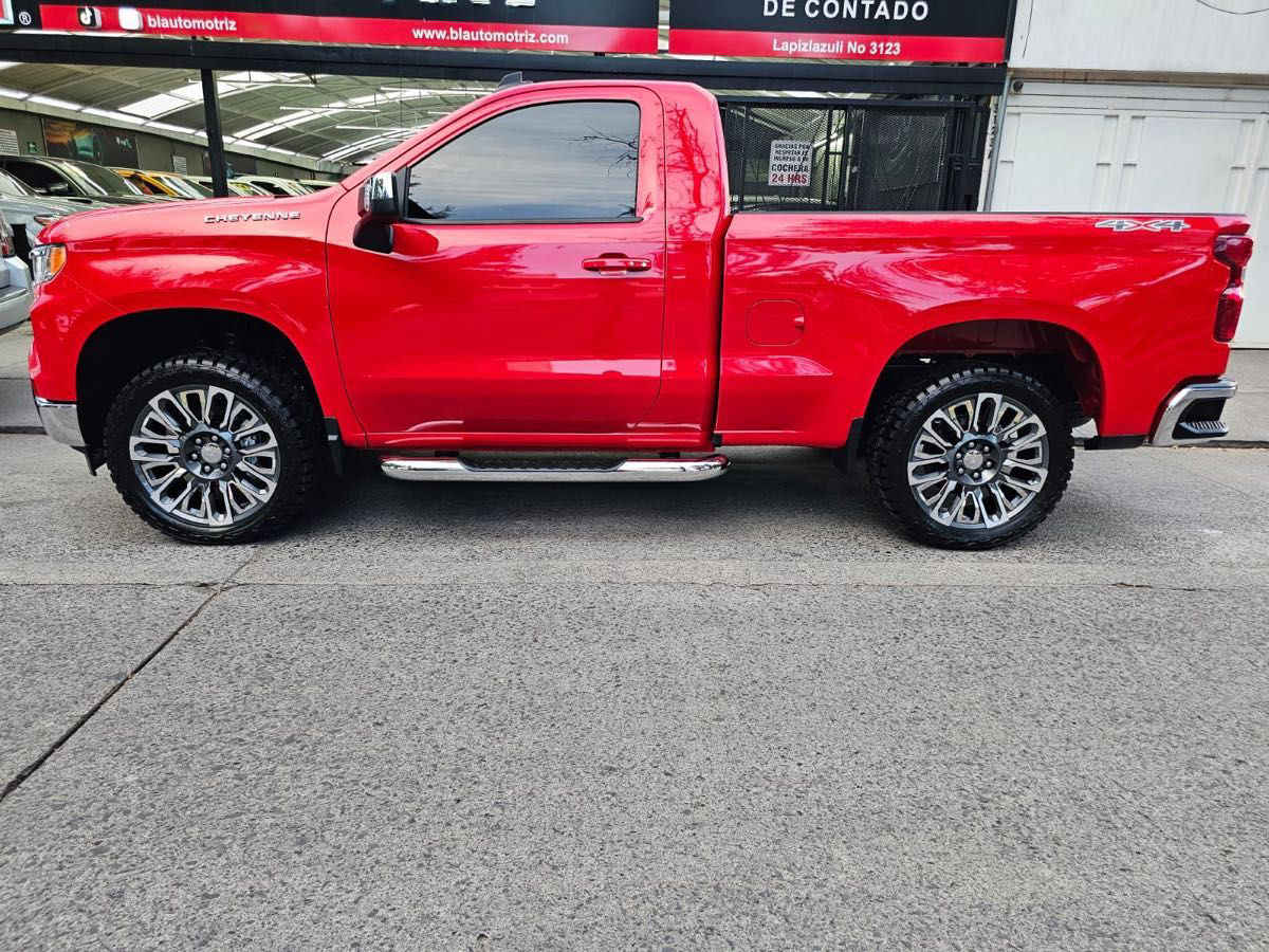 Chevrolet Cheyenne 2023 