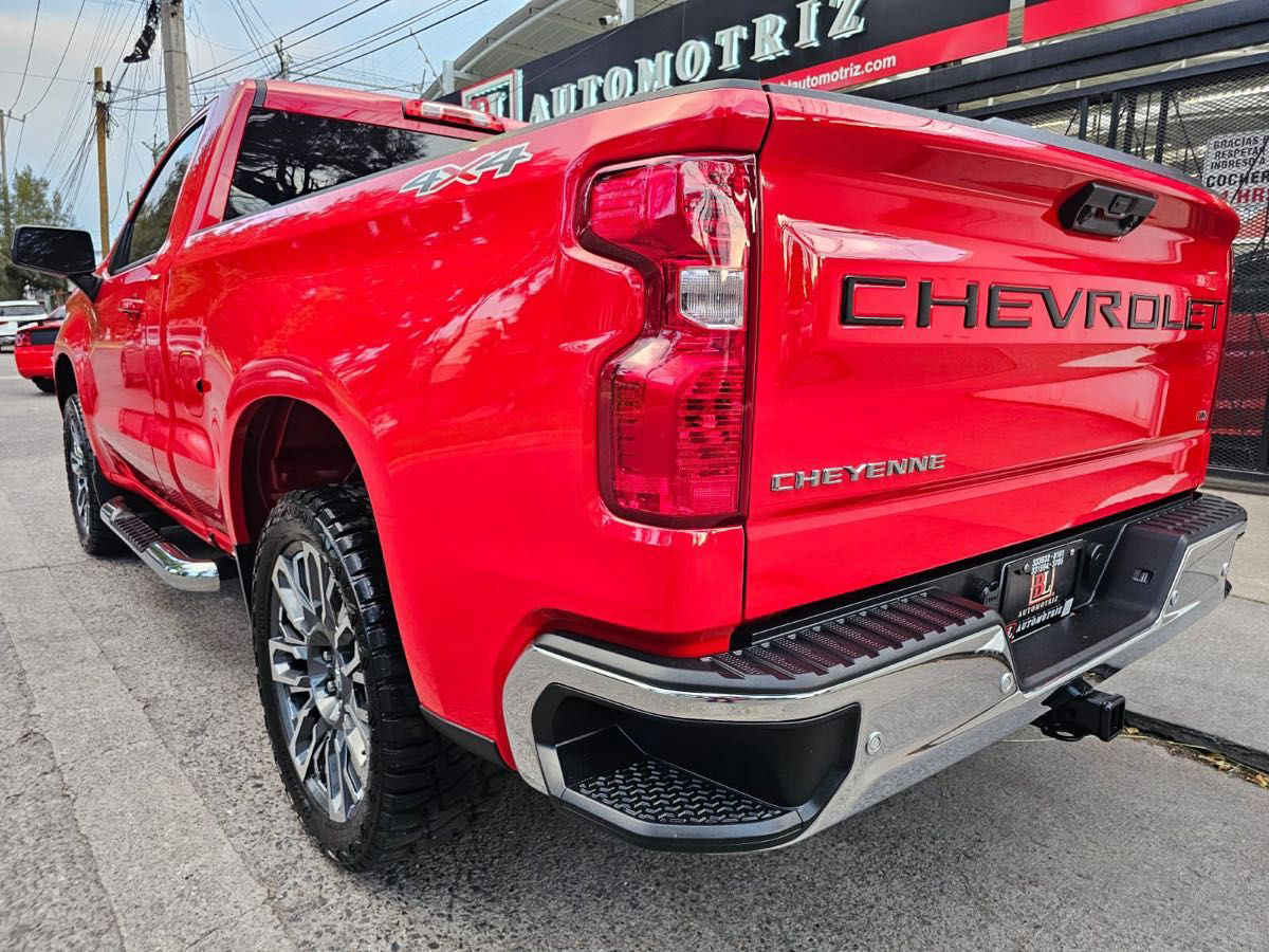 Chevrolet Cheyenne 2023 