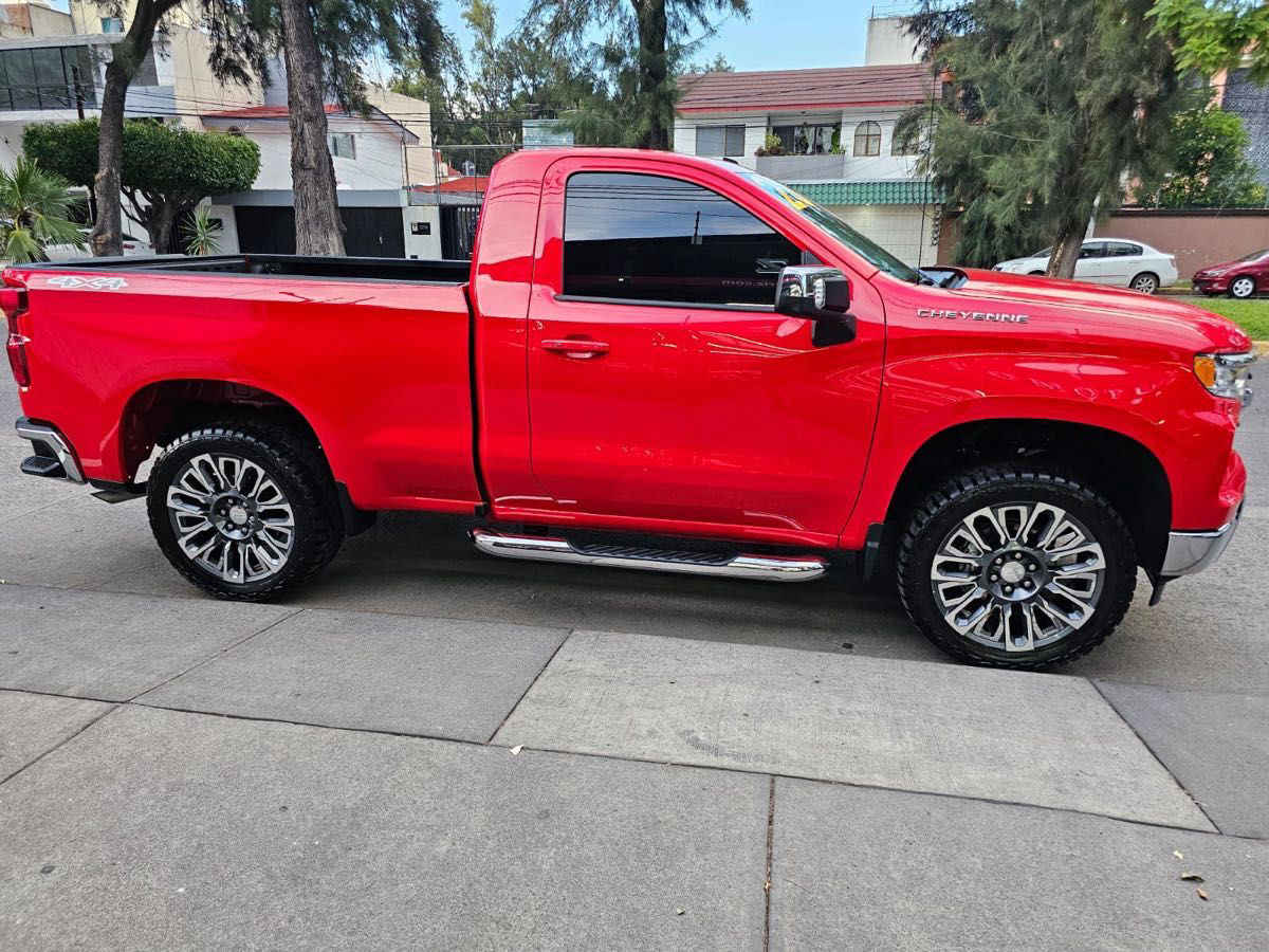 Chevrolet Cheyenne 2023 