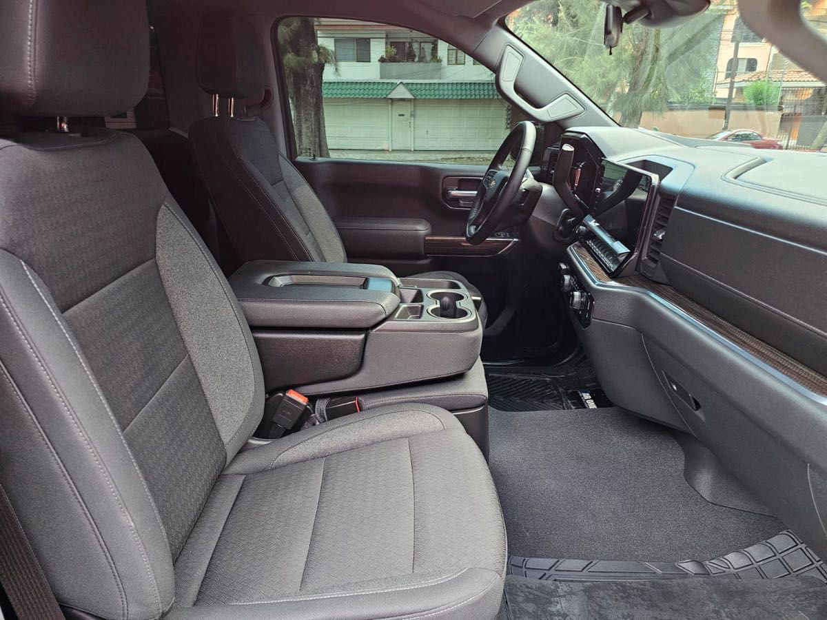 Chevrolet Cheyenne 2023 