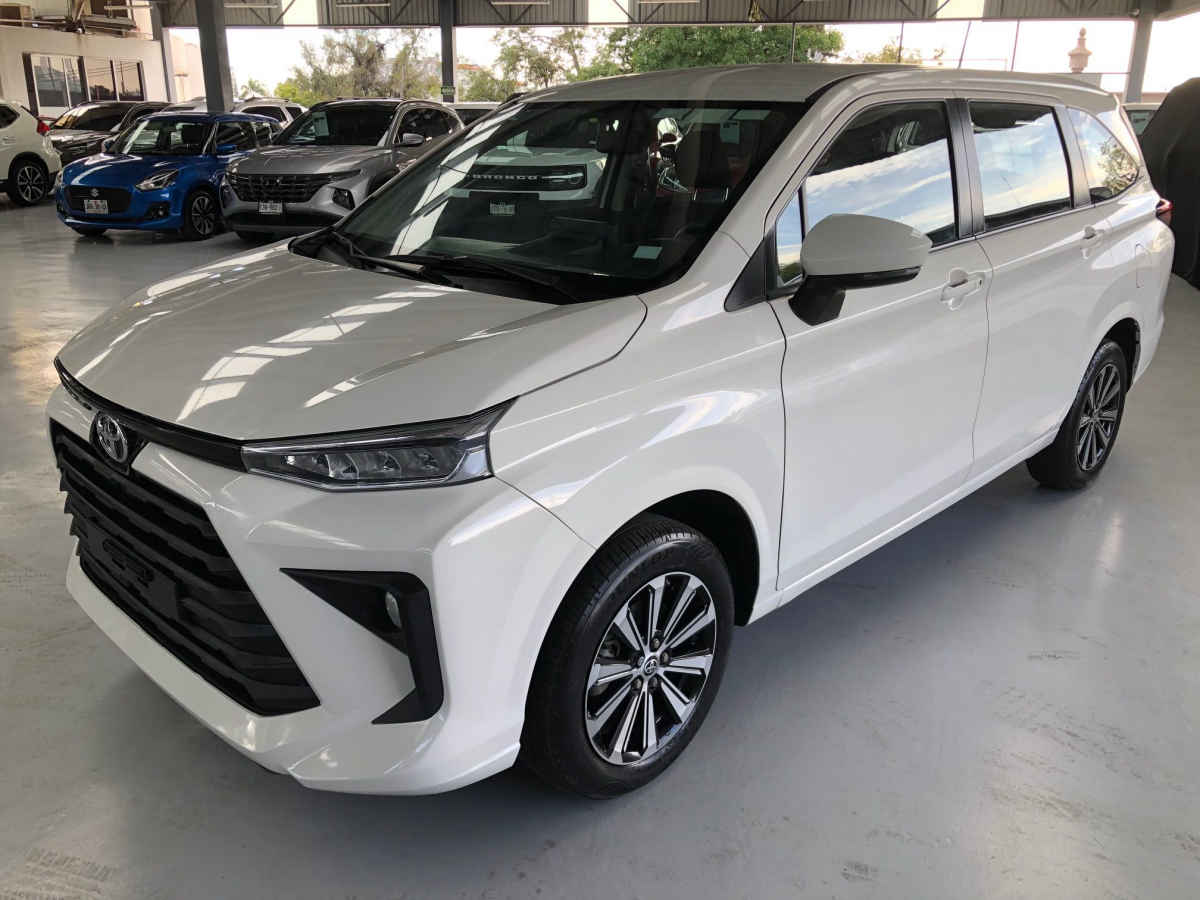 Autos seminuevos - Toyota Avanza 2023