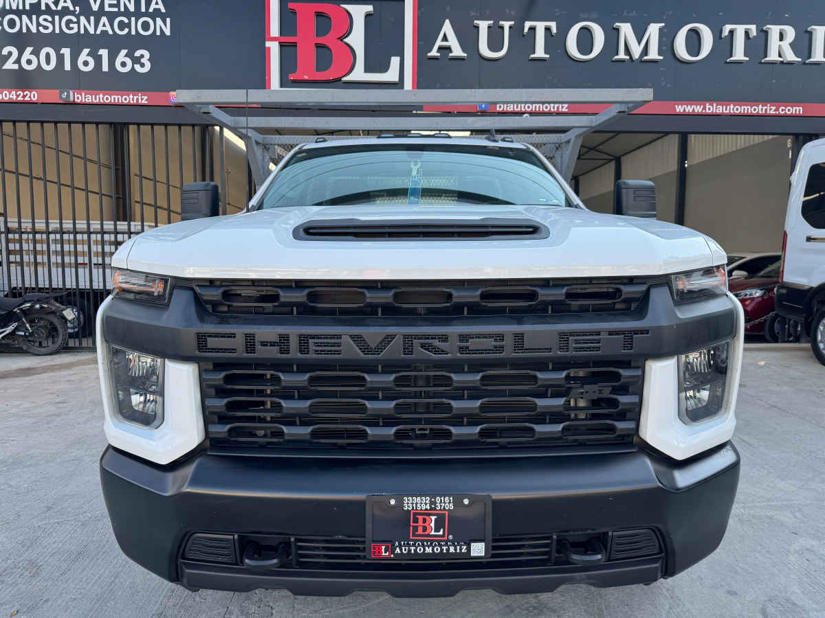 Chevrolet Silverado 2023 