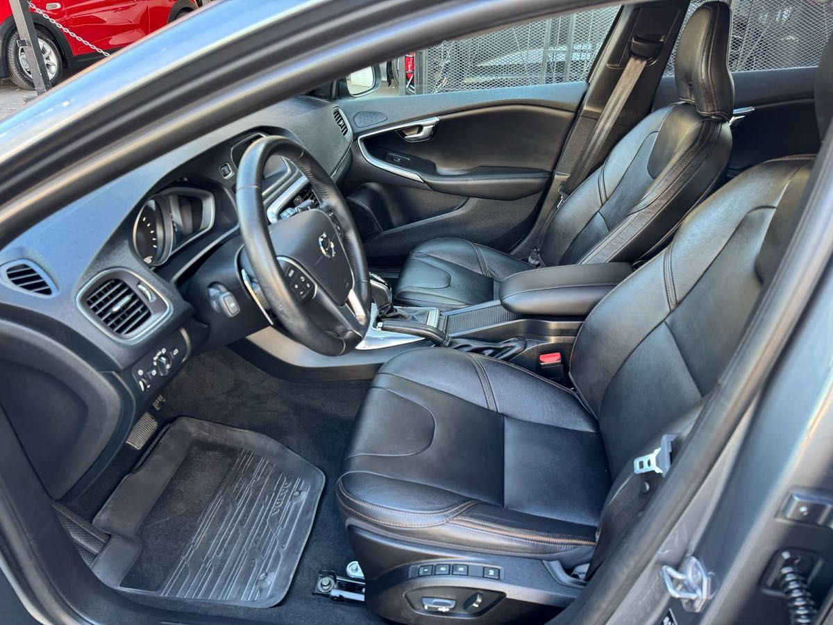 Volvo V40 2017 