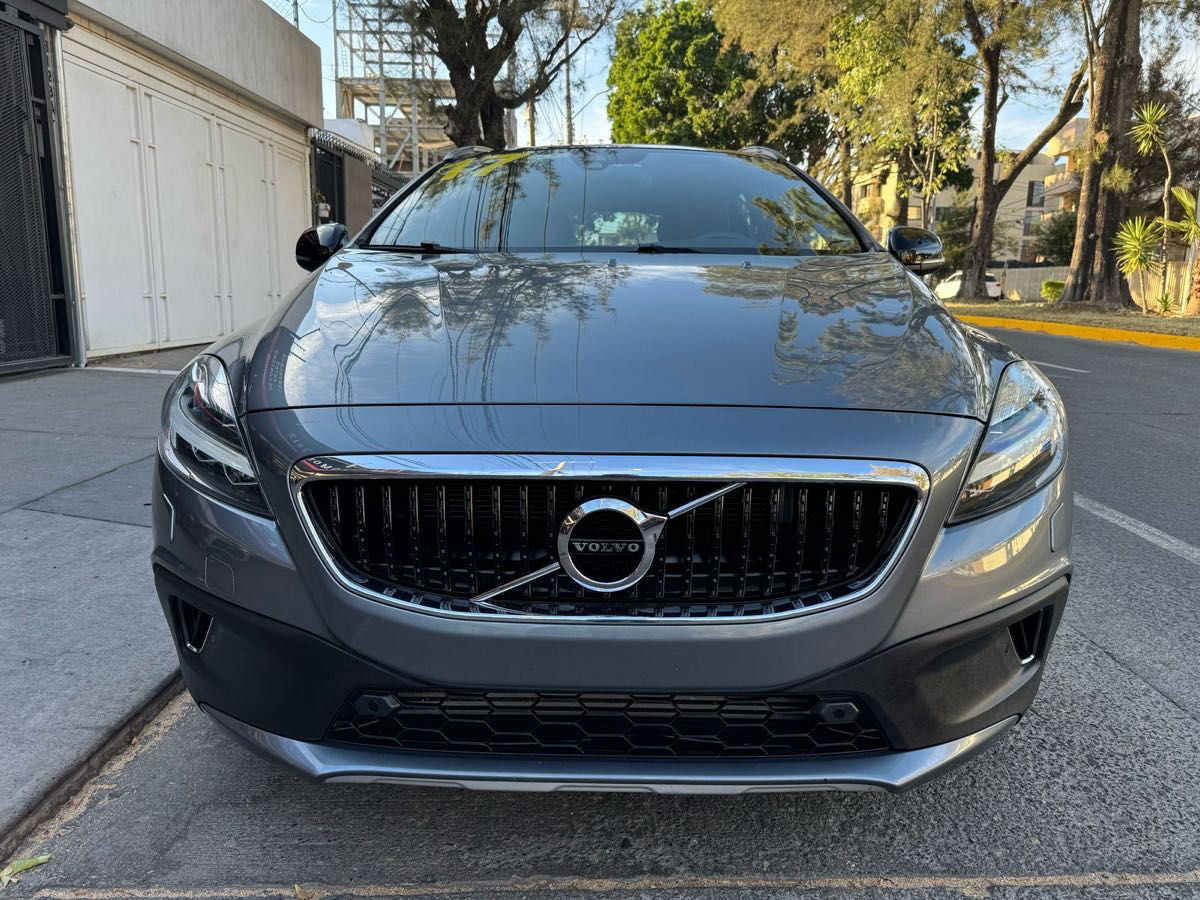 Volvo V40 2017 