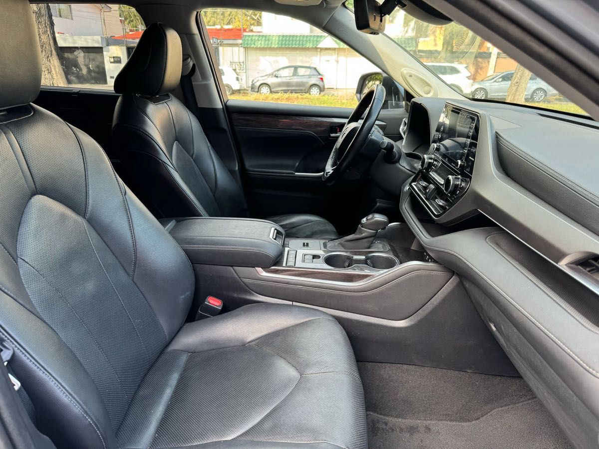 Toyota Highlander 2020 