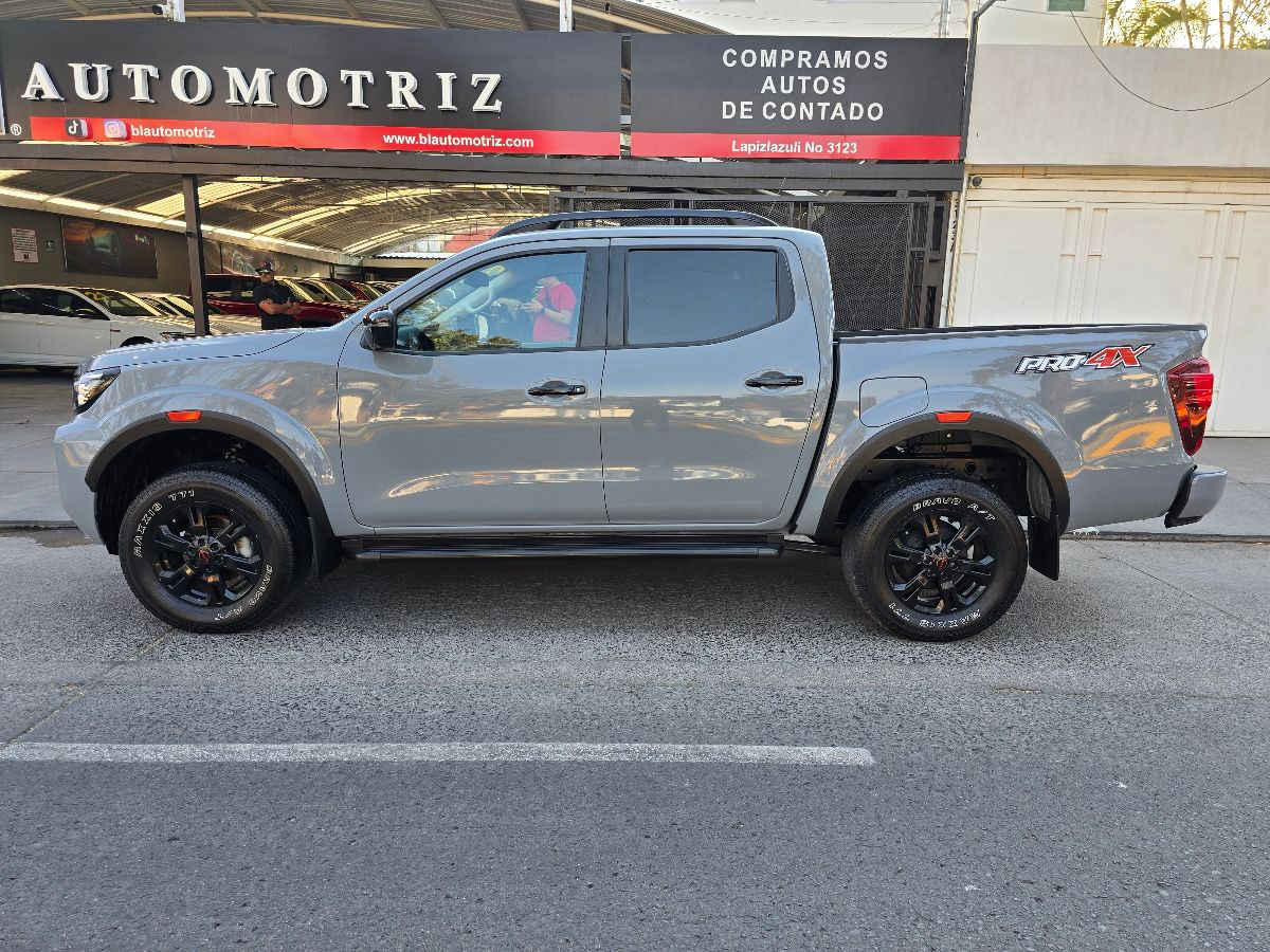 Nissan Frontier 2023