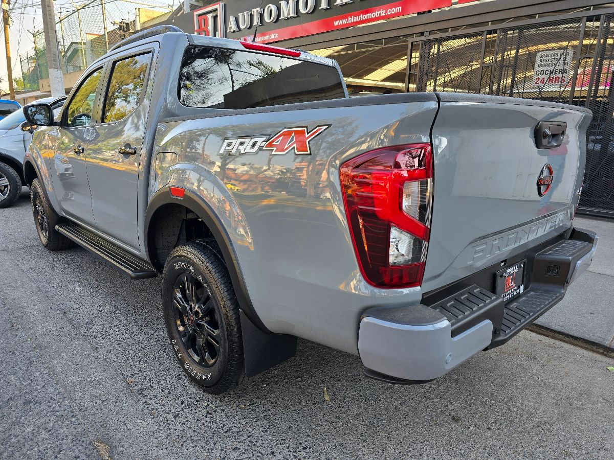 Nissan Frontier 2023