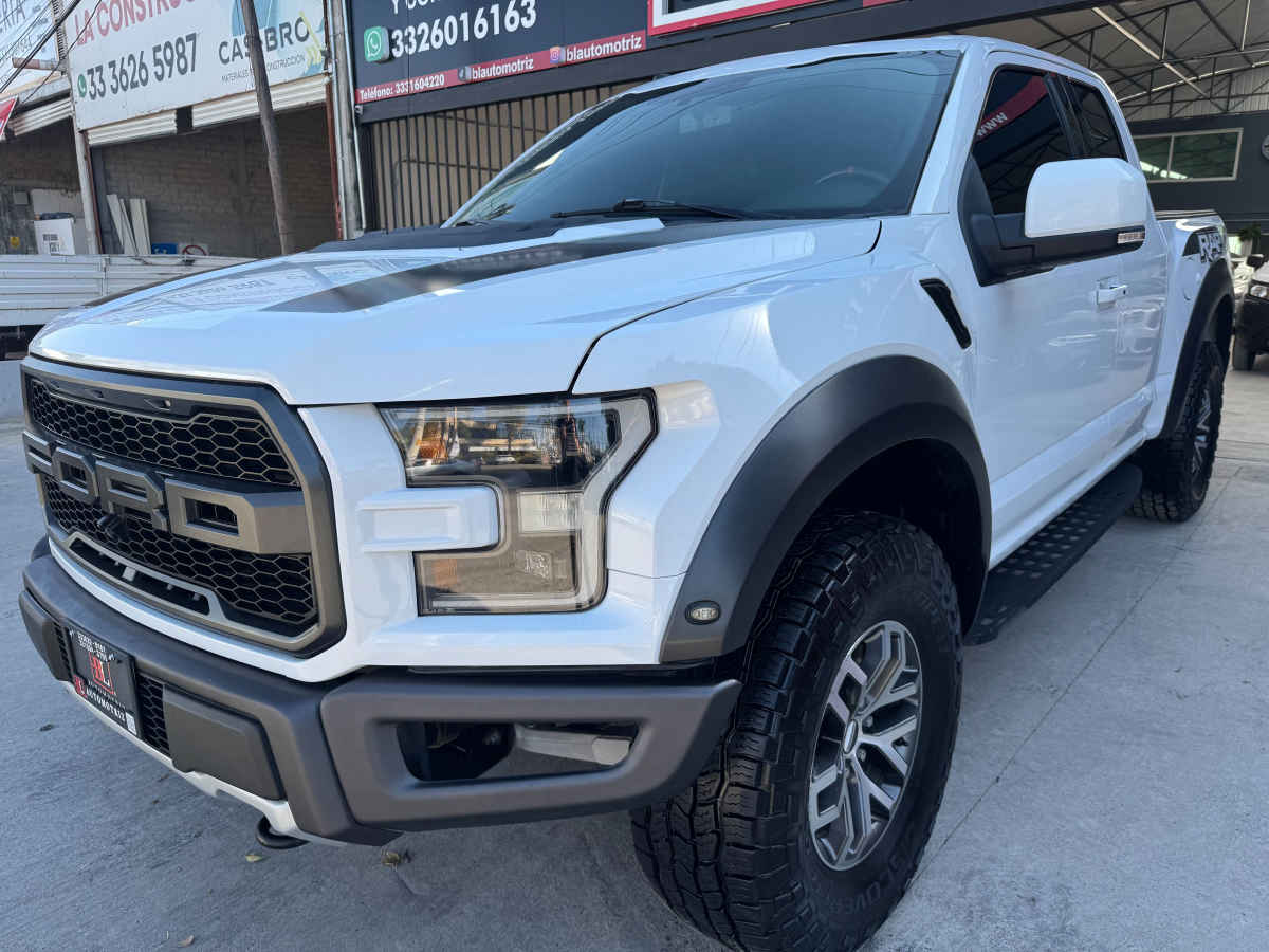 Ford Lobo S/N 2018