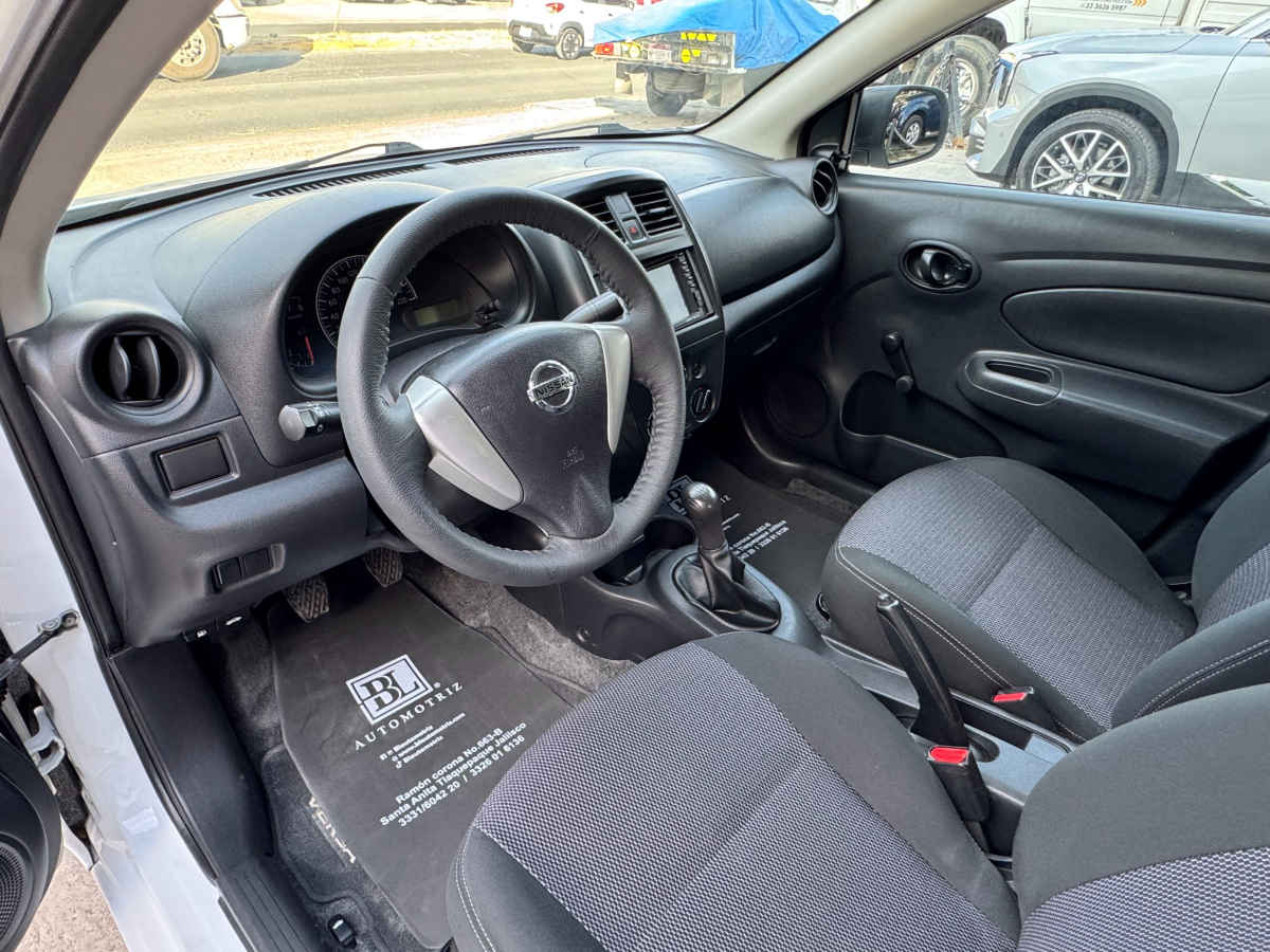 Nissan Versa 2017 