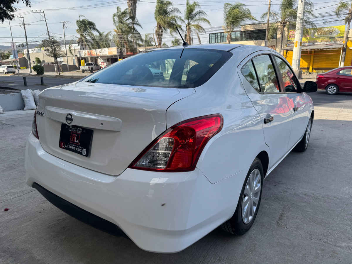 Nissan Versa 2017 