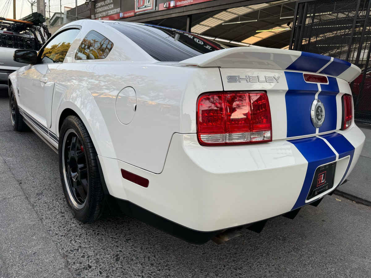 Ford Mustang 2009 
