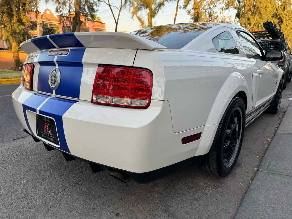 Ford Mustang 2009 
