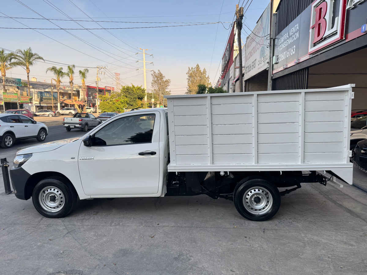 Toyota Hilux 2022 