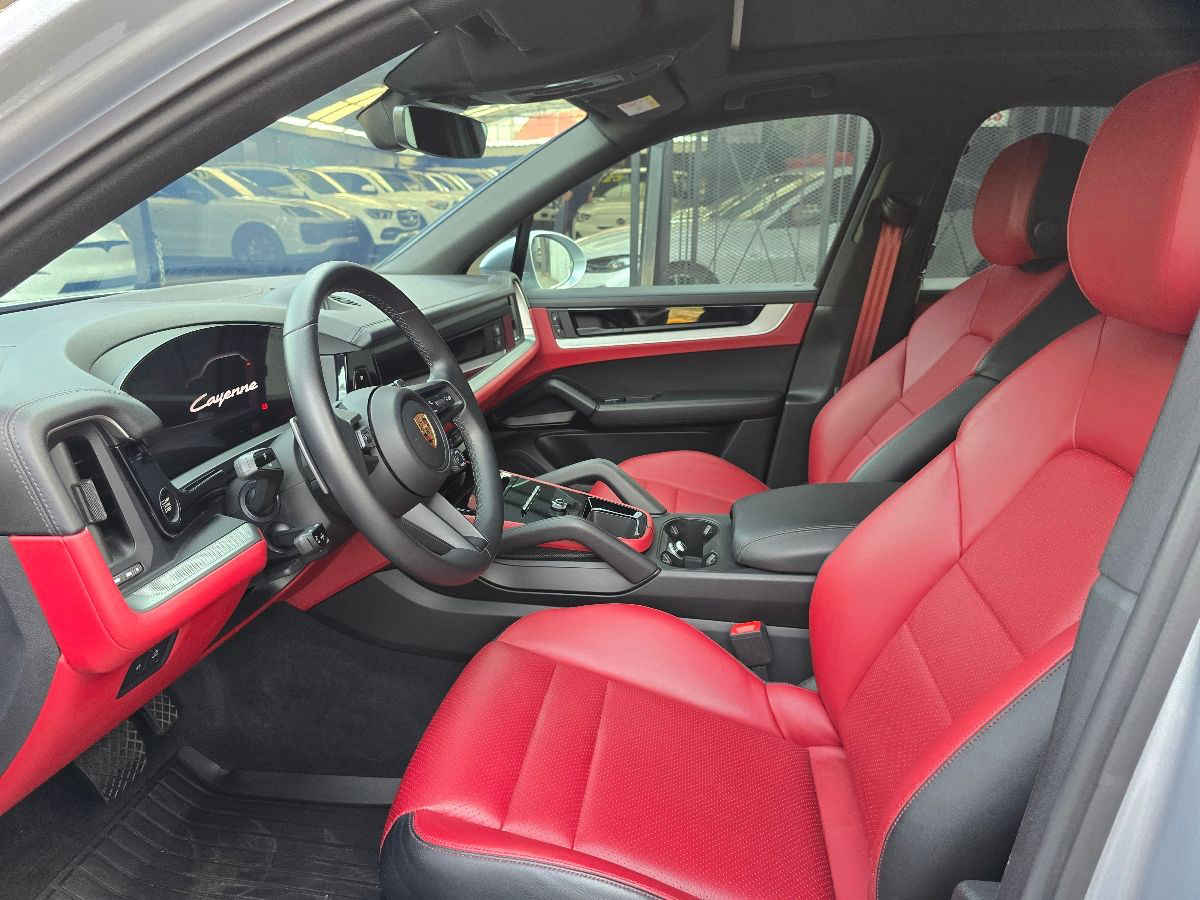 Porsche Cayenne 2024 