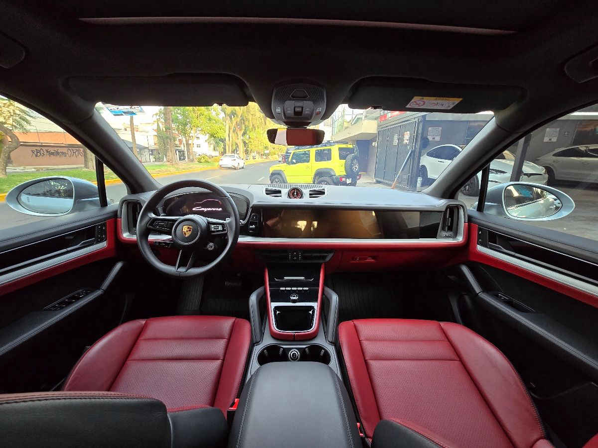 Porsche Cayenne 2024 