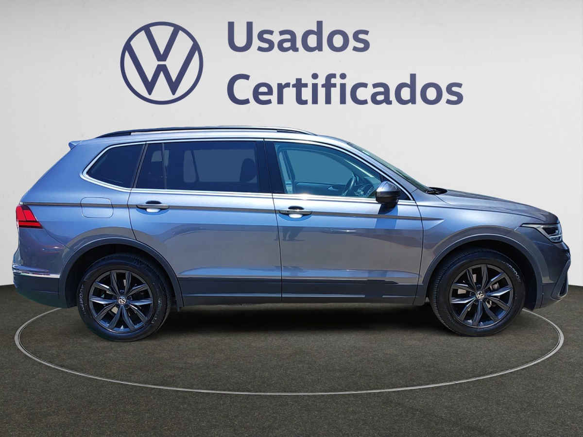 Volkswagen Tiguan 2024 asientos delanteros cuero - Comodidad y ergonomía premium